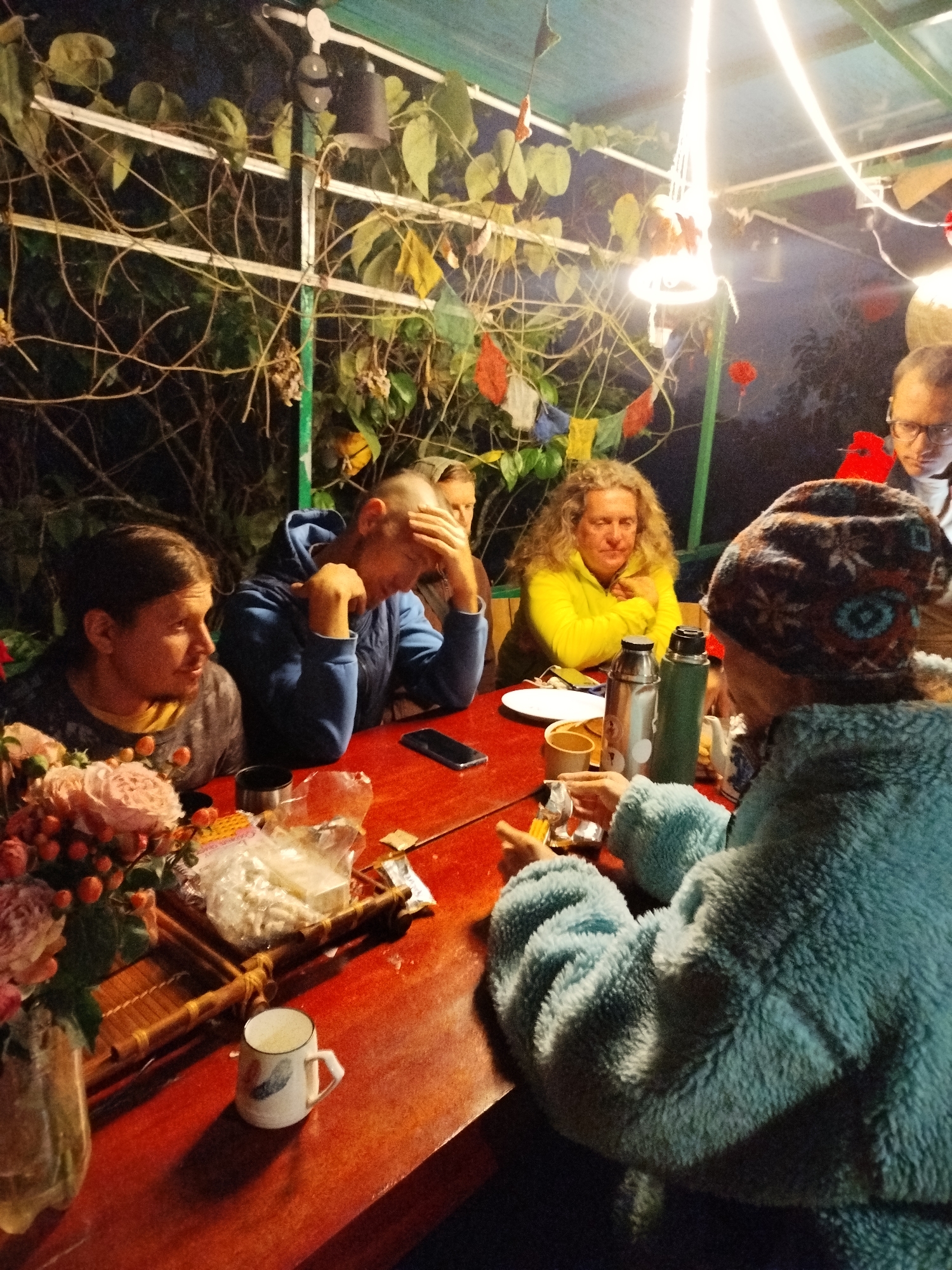 Evening dinner and movie gathering in Da Lat