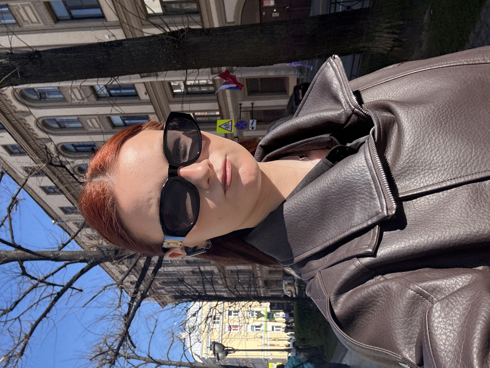 Spring afternoon captured in Saint Petersburg street photography