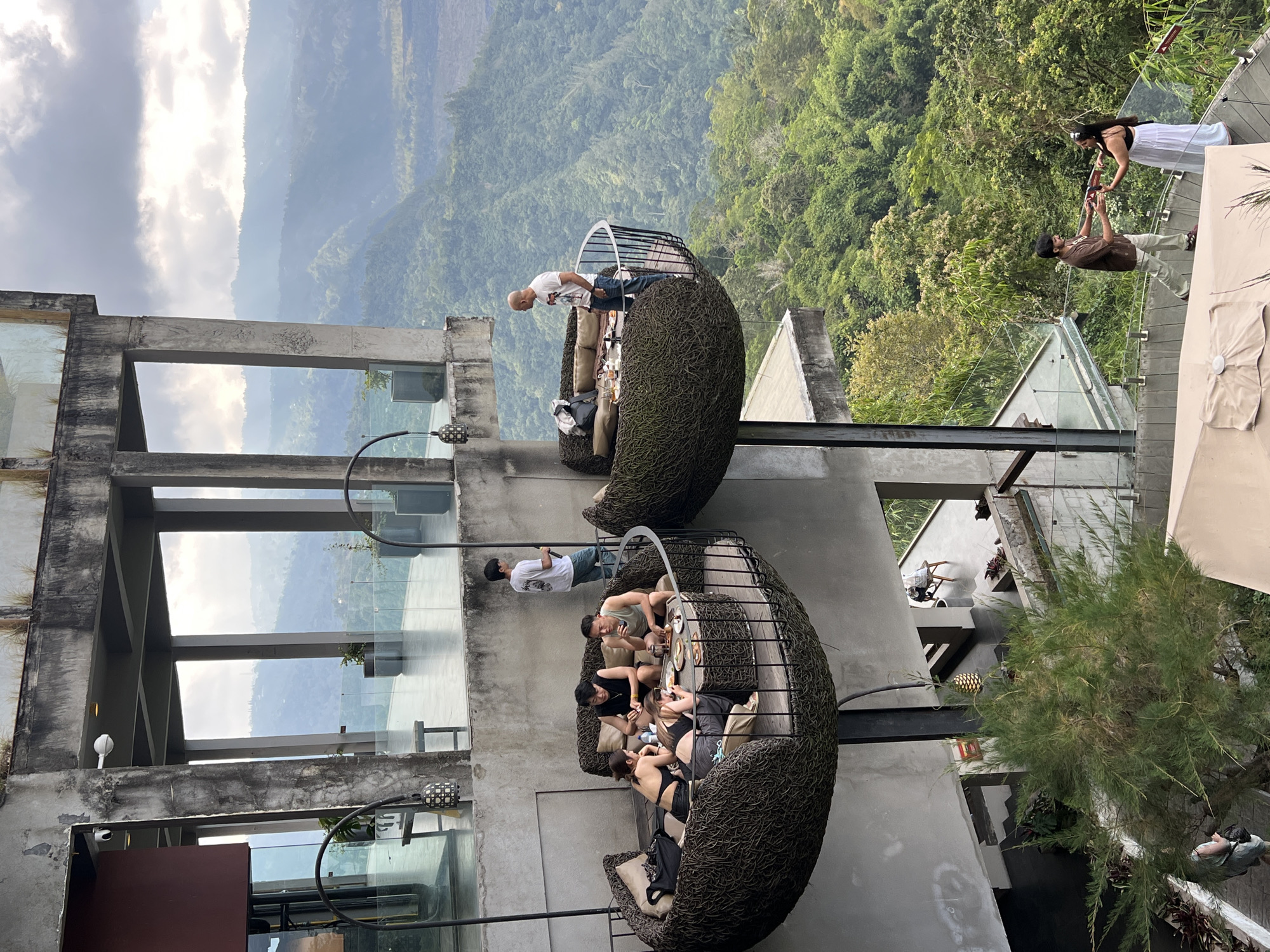 Morning dining and sightseeing captured at Kintamani volcanic overlook cafes