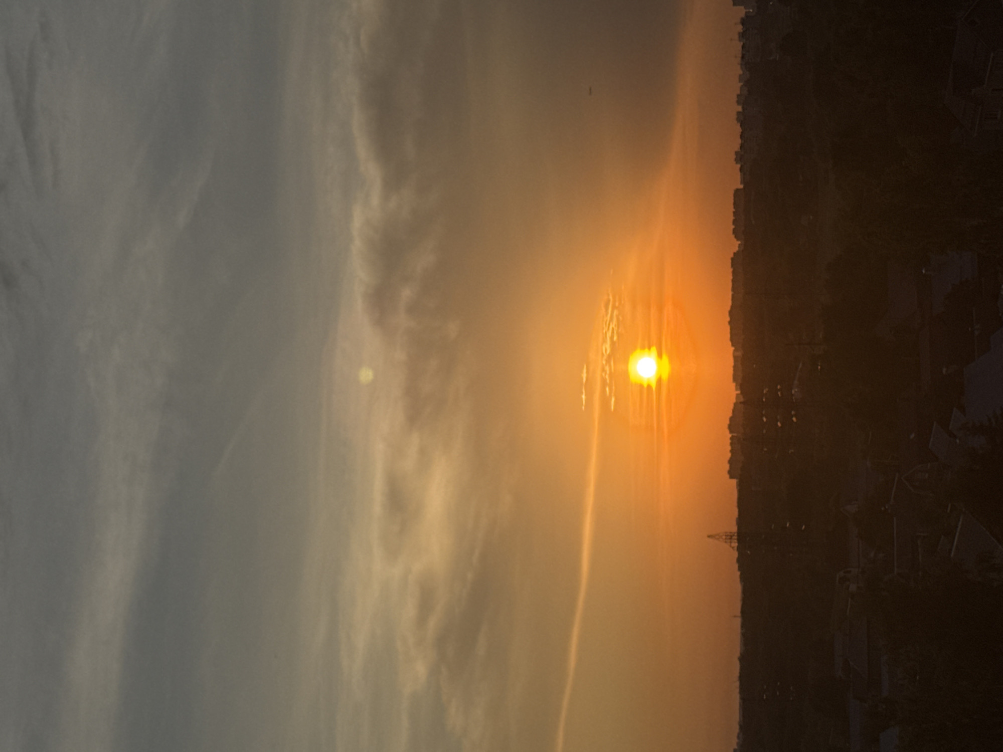 Sunset and mountain paintings captured in Shcherbinka evening session