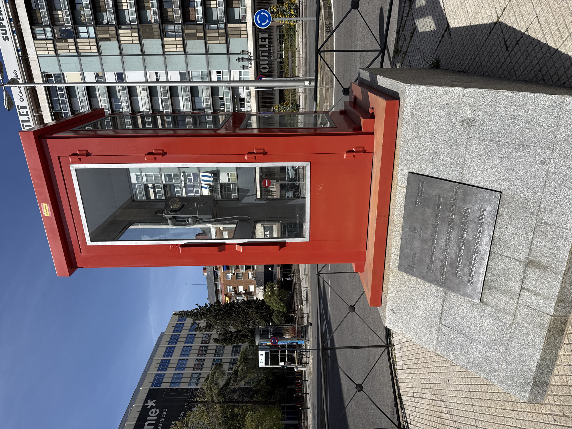 Afternoon architectural tour documented across central Madrid landmarks