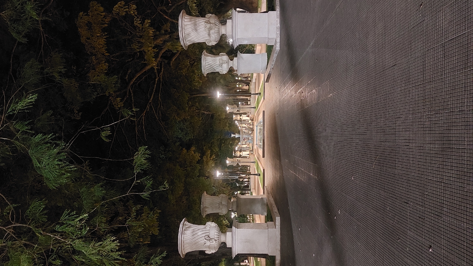 Nighttime documentation of Neptune fountain at Plaza Venezuela, Caracas