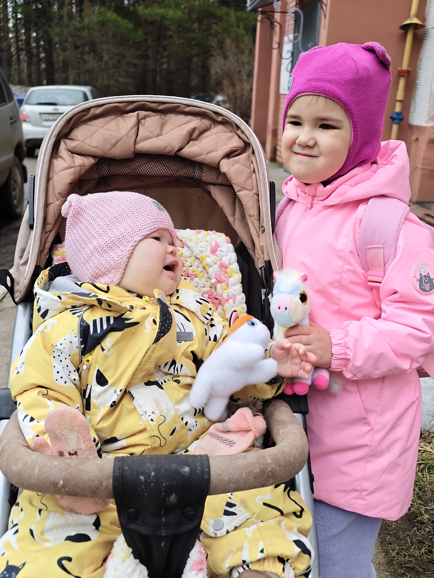 Family outing captured in early morning hours in Chaikovsky