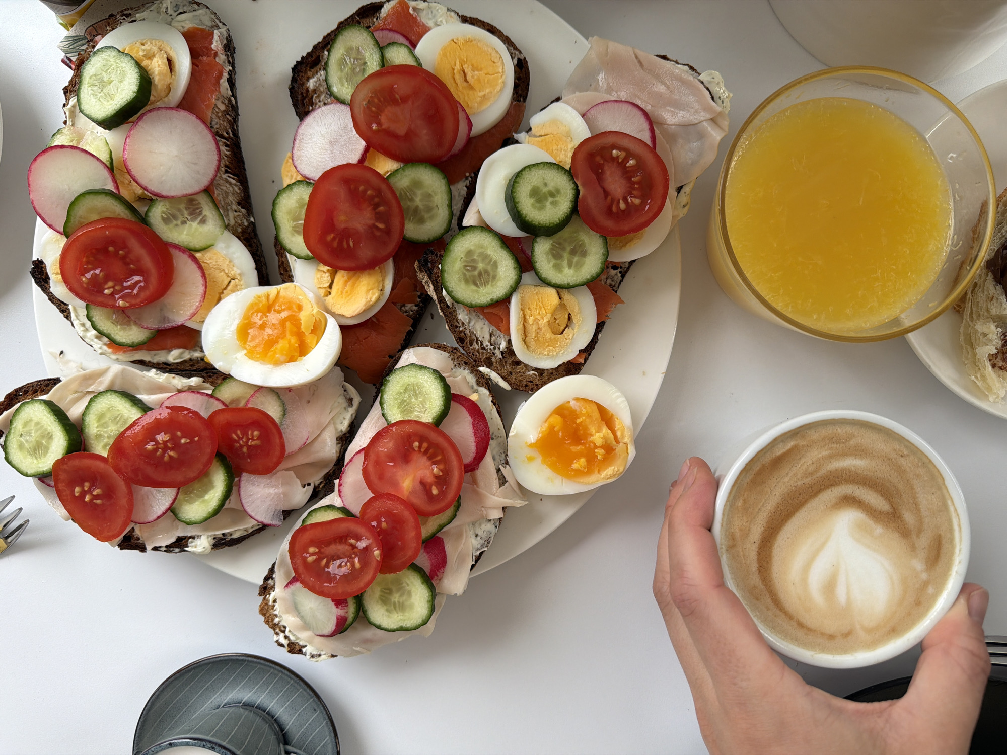 Rye bread breakfast with coffee, Waldgrehweiler