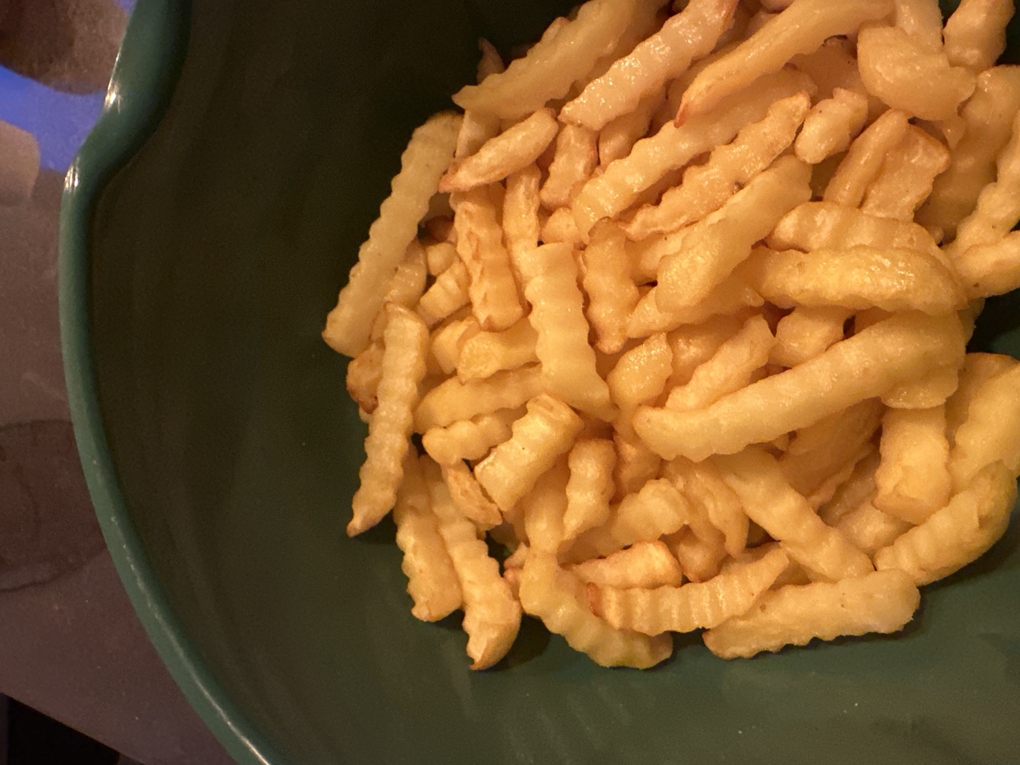 Soccer match viewing with fries documented in Essen living room