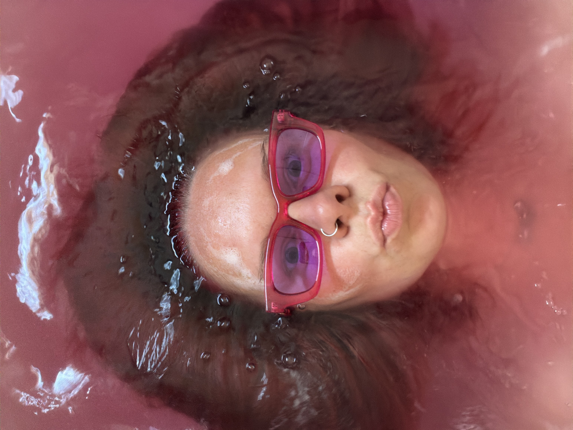 Colorful bath selfies and family moments documented in Chaikovsky
