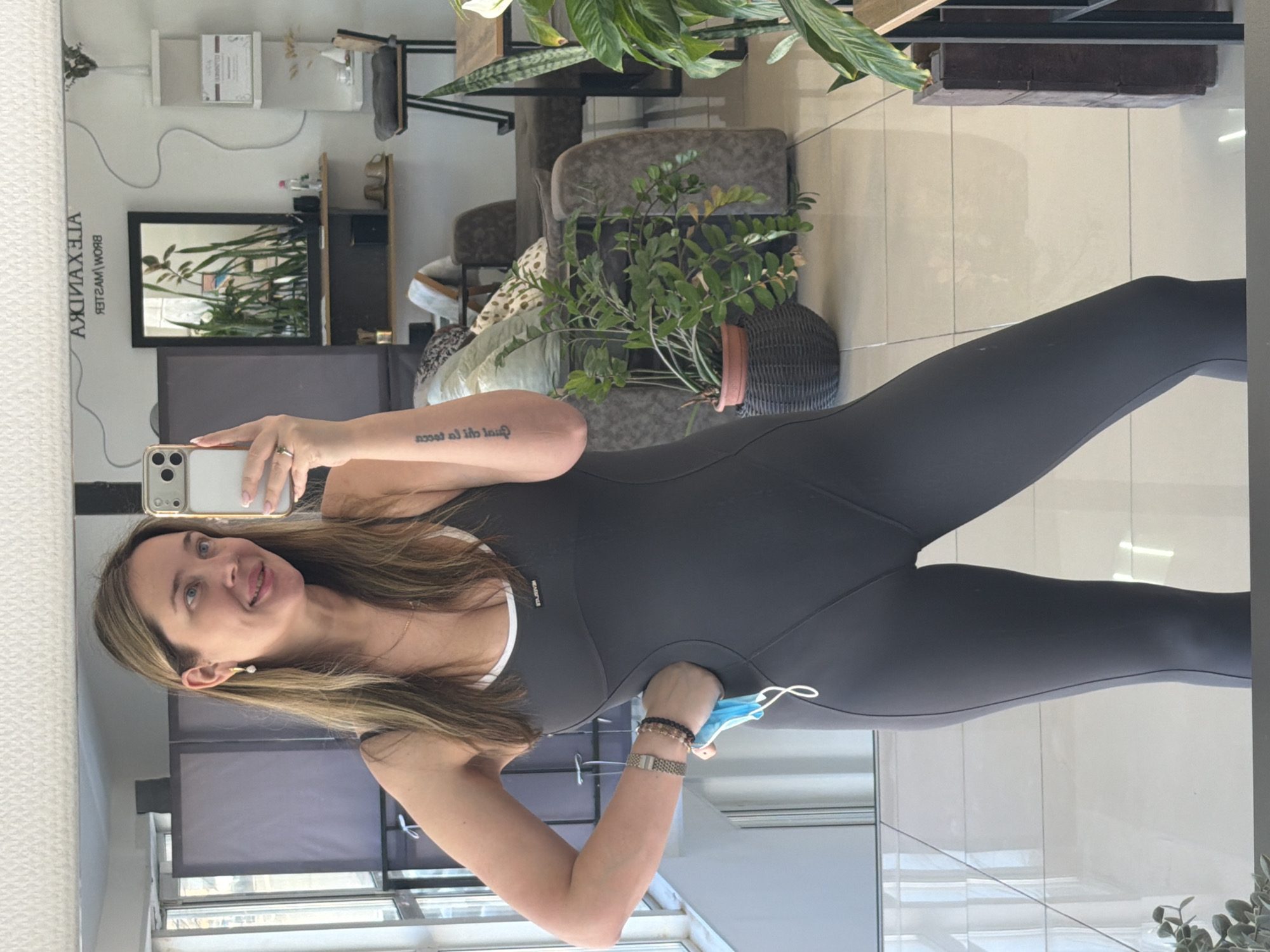 Woman takes multiple mirror selfies in Chaikovsky, Russia