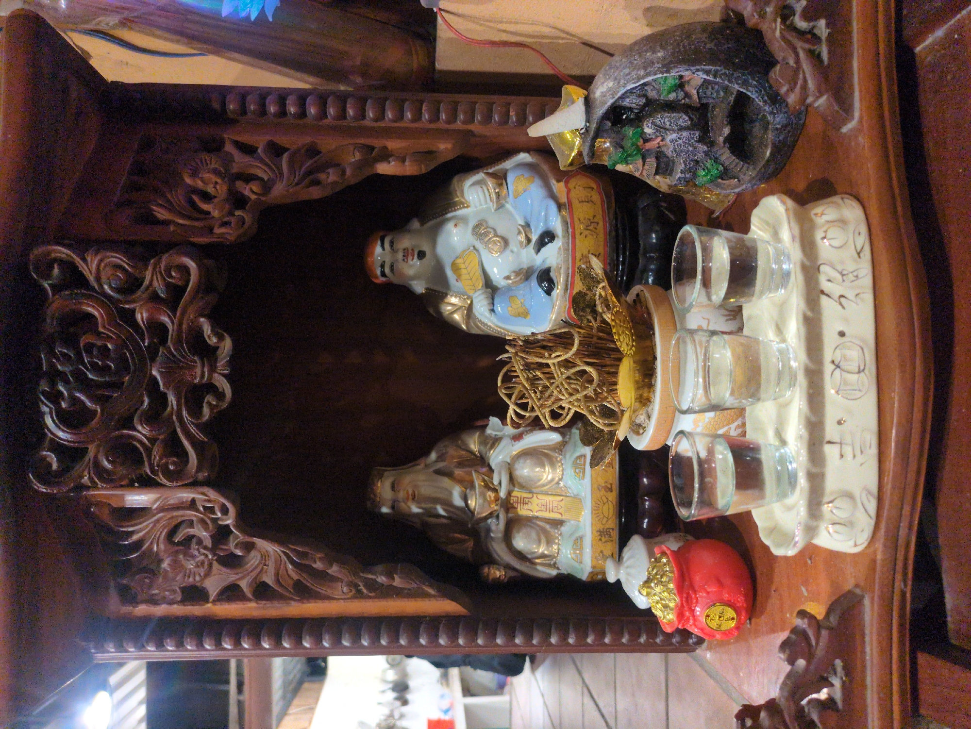 Religious shrines and commercial signs documented in Phú Quốc