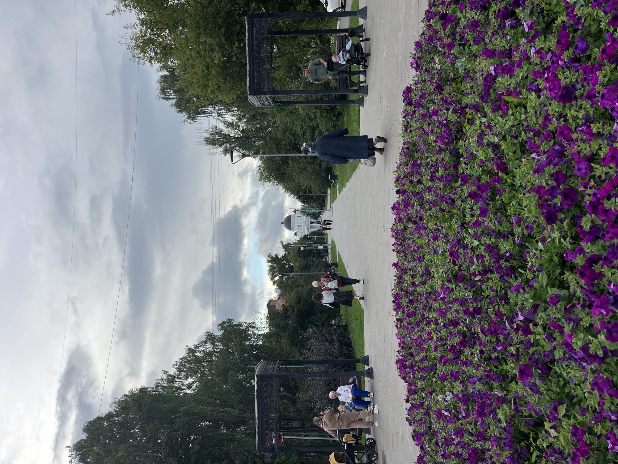 Lunch and a walk through central Nizhny Novgorod