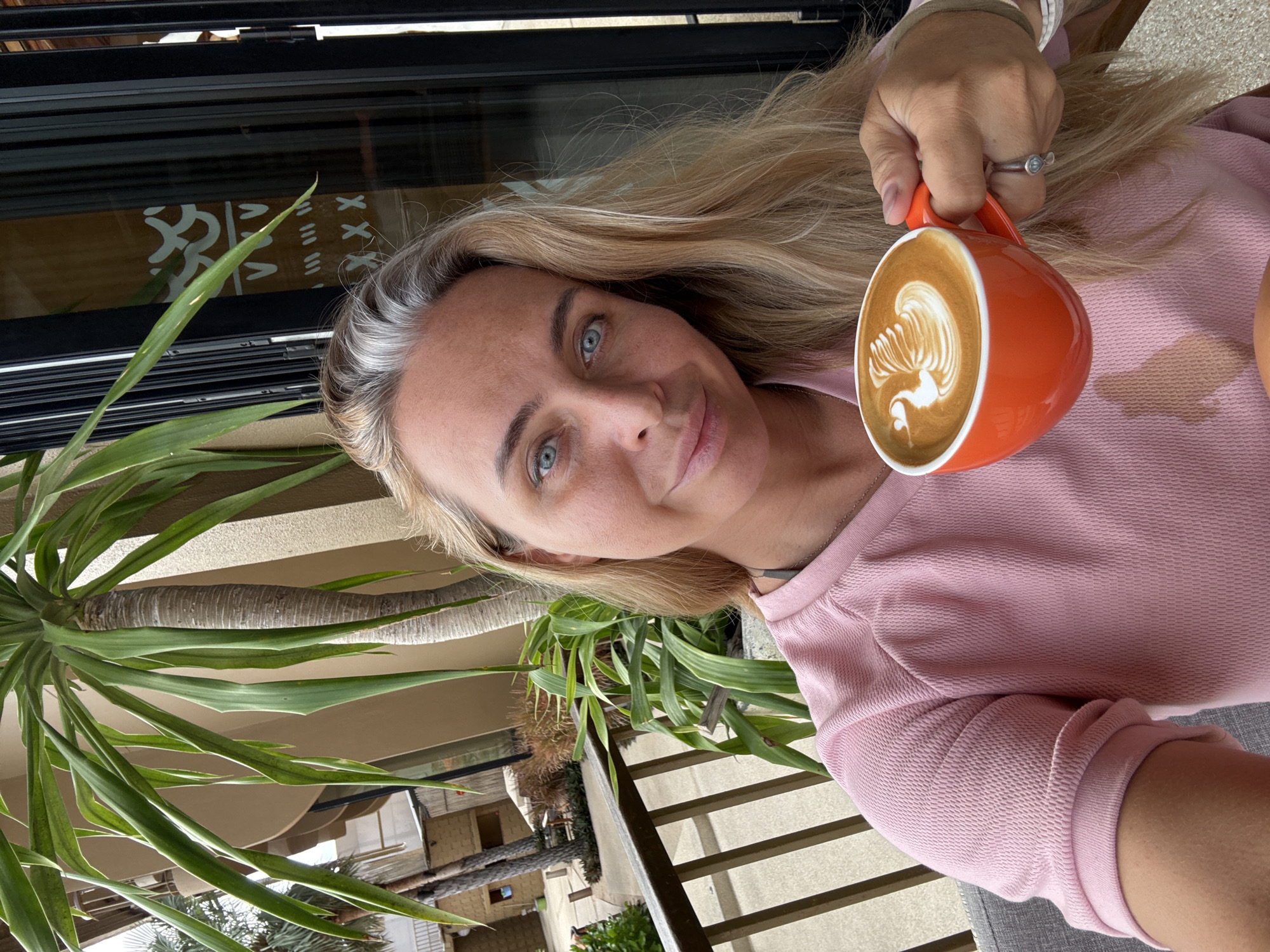 Coffee, poolside, and a layover vibe in Ko Samui