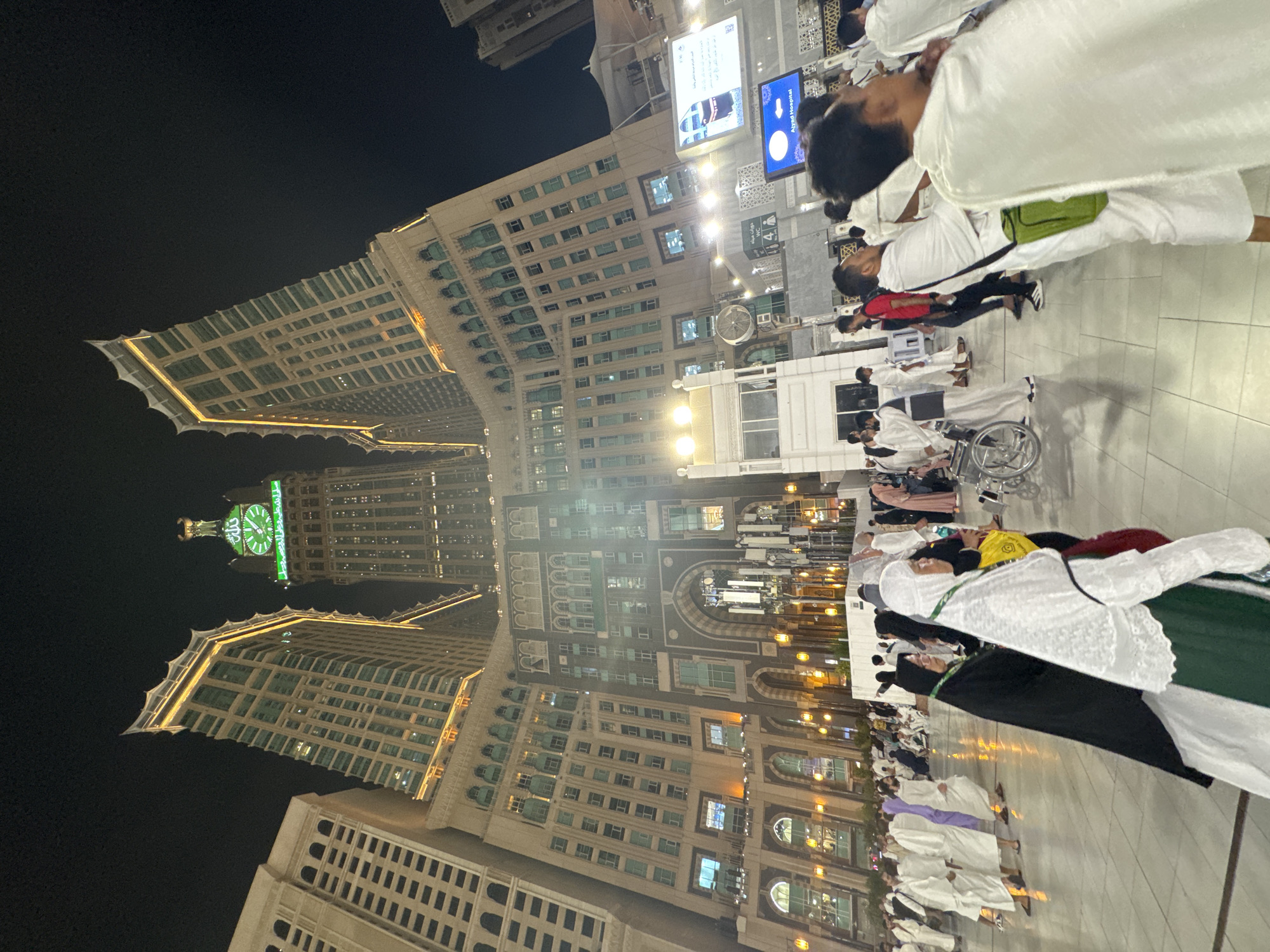 Night prayer and crowds at Masjid al-Haram, Makkah