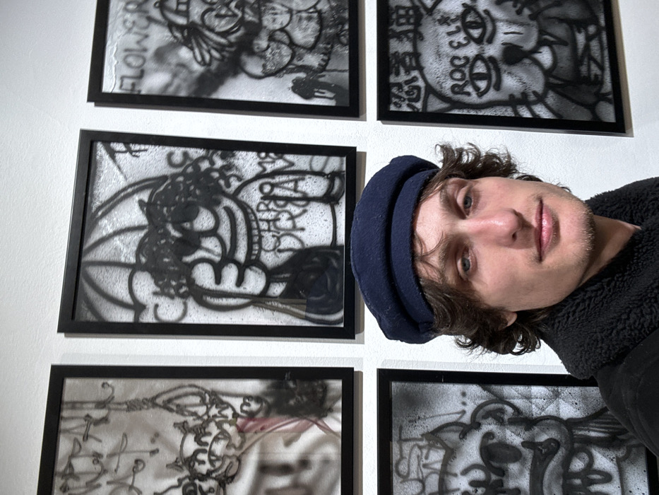 Paris art gallery hosts evening event with DJ setup