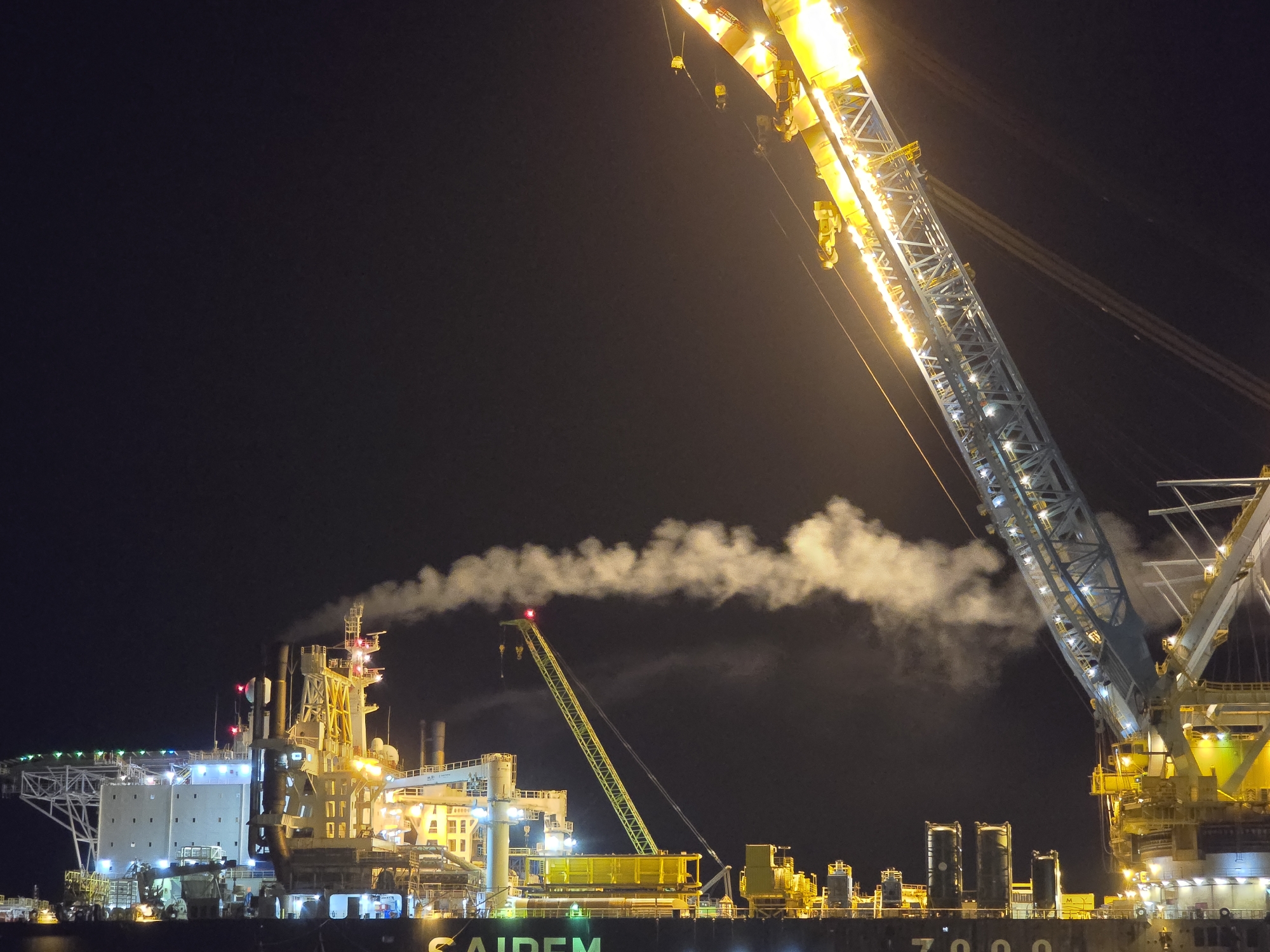 Saipem 7000 offshore vessel spotted at night in Randaberg