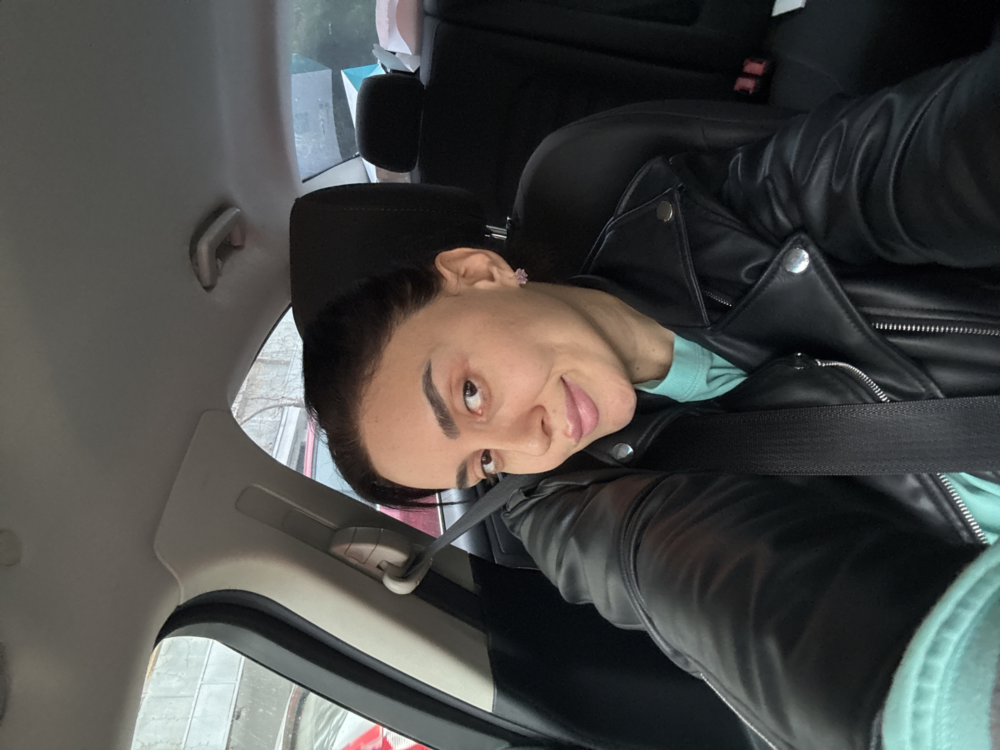Woman documents leisurely car ride through spring Tbilisi streets