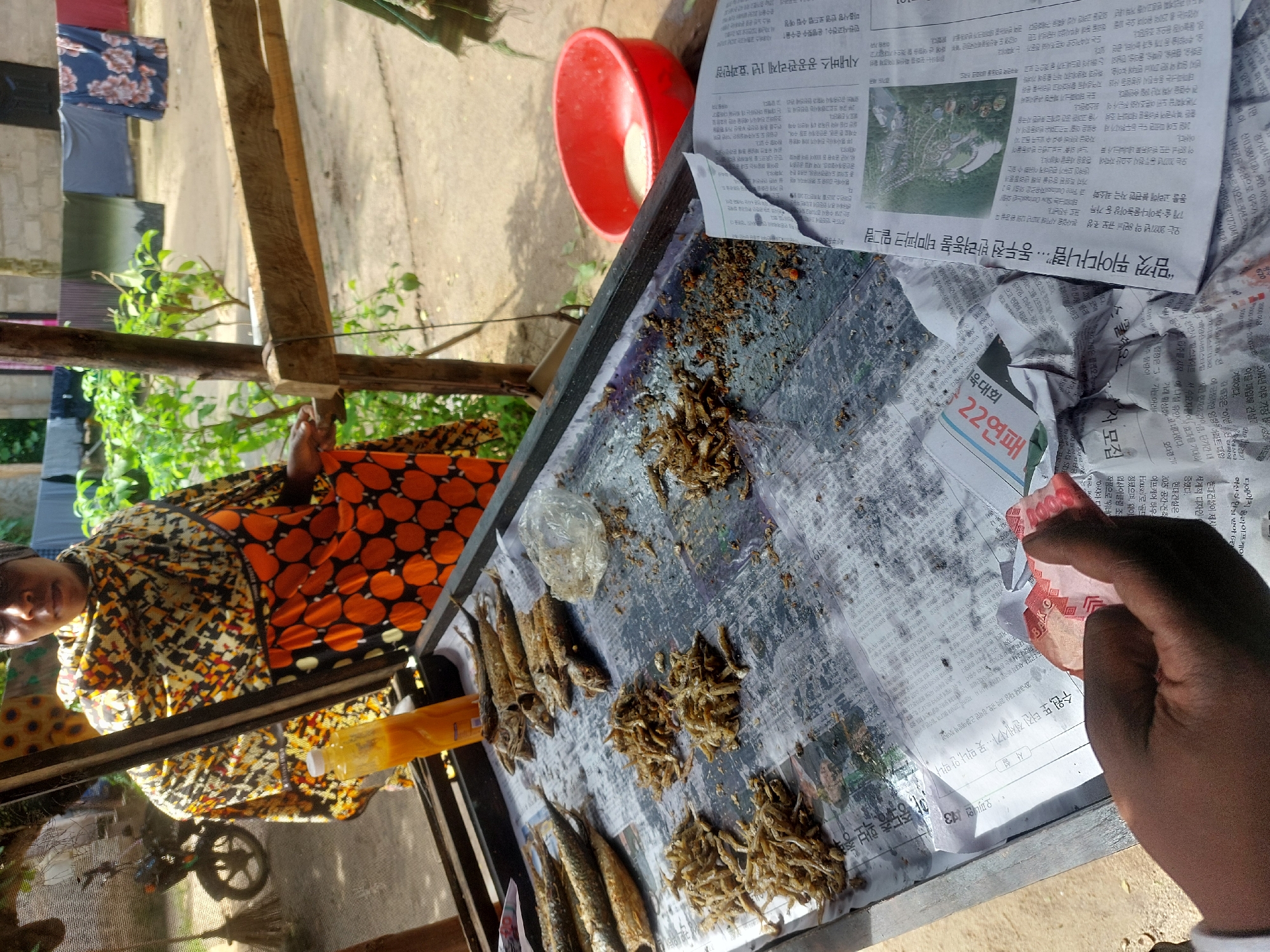 Ordinary morning scenes documented across Dar es-Salaam neighborhoods