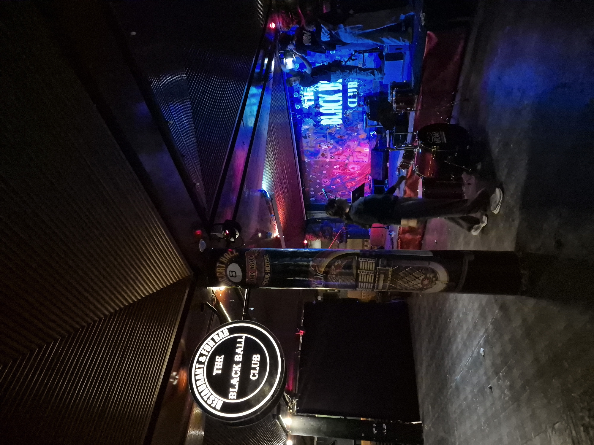Bar scene documented in Puebla, Mexico establishment