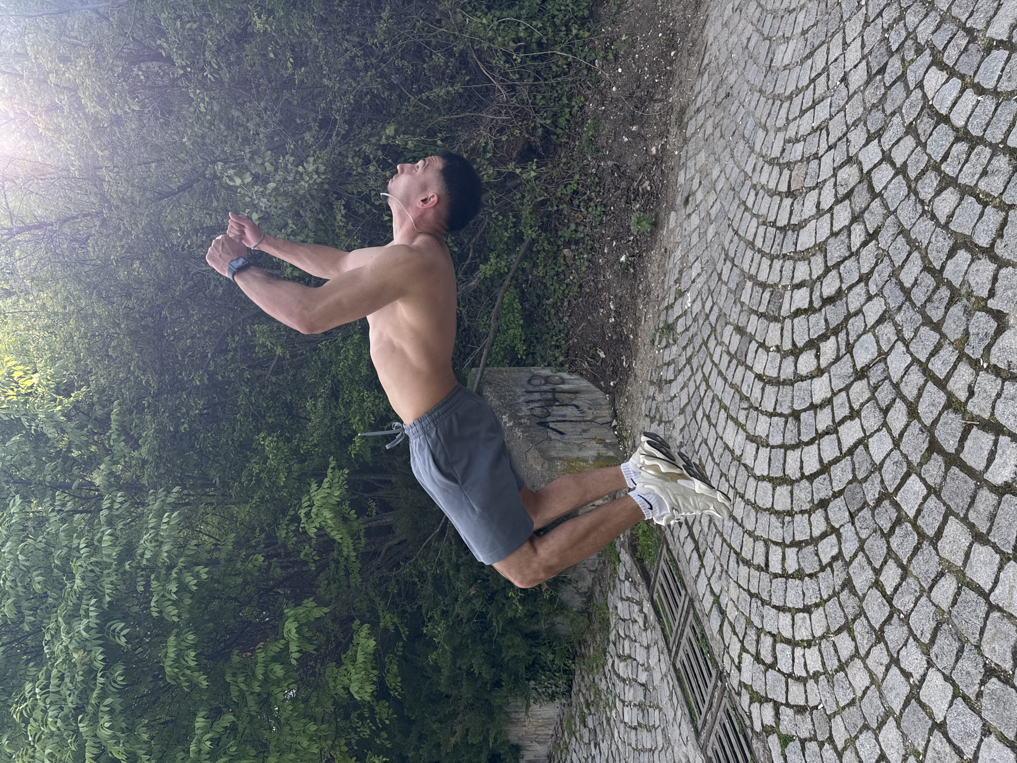 Man performs parkour stunts, takes selfies in Shumen park