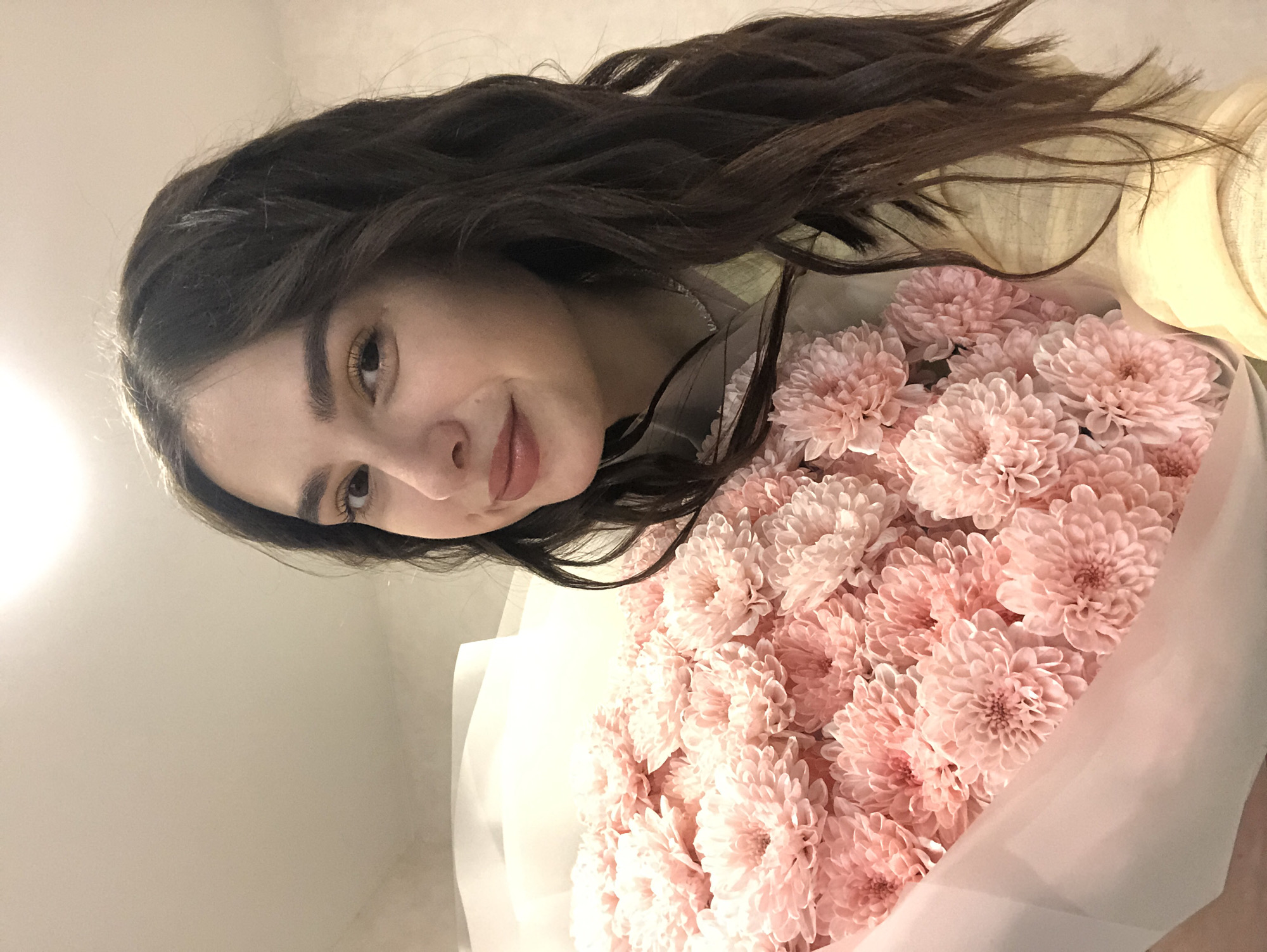 Multiple takes with a pink chrysanthemum bouquet, Chaikovsky