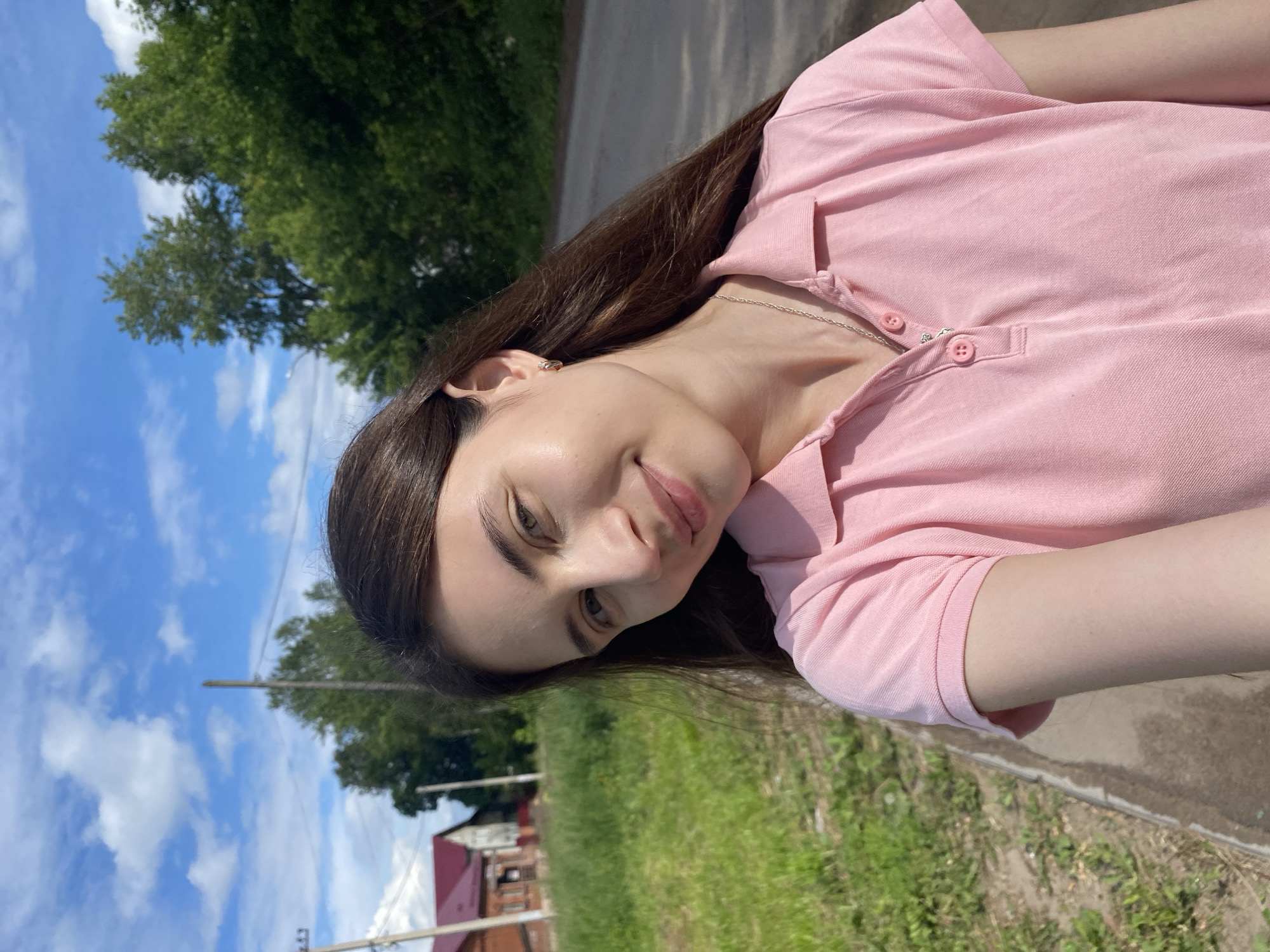 Casual afternoon stroll and selfies captured in Votkinsk, Russia