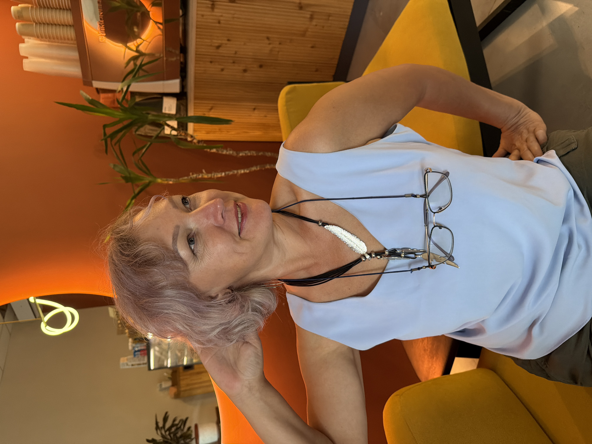 Morning cafe hangout in Sochi, selfies and chill