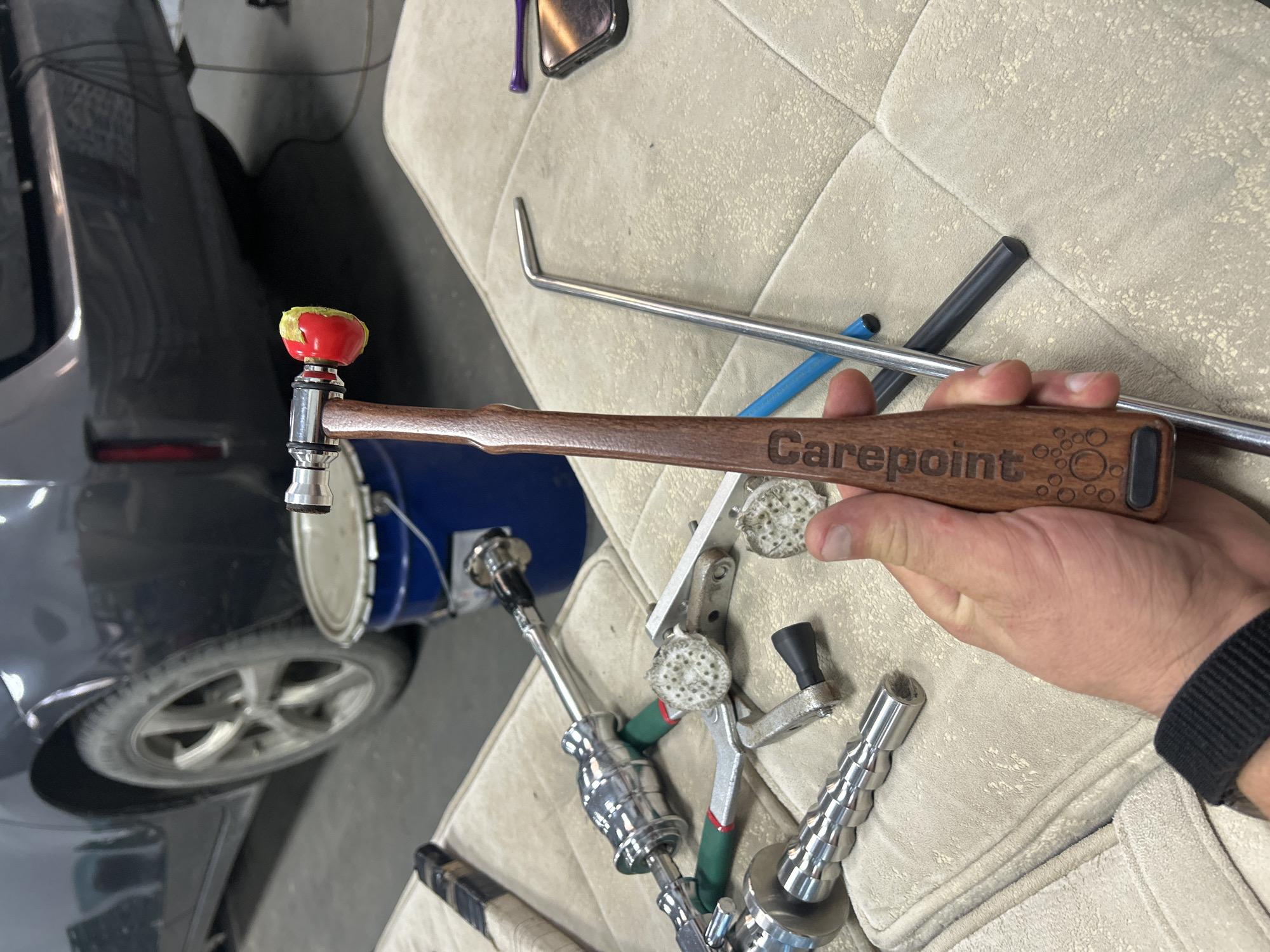 Car repair work and everyday scenes in Blagoveshchensk