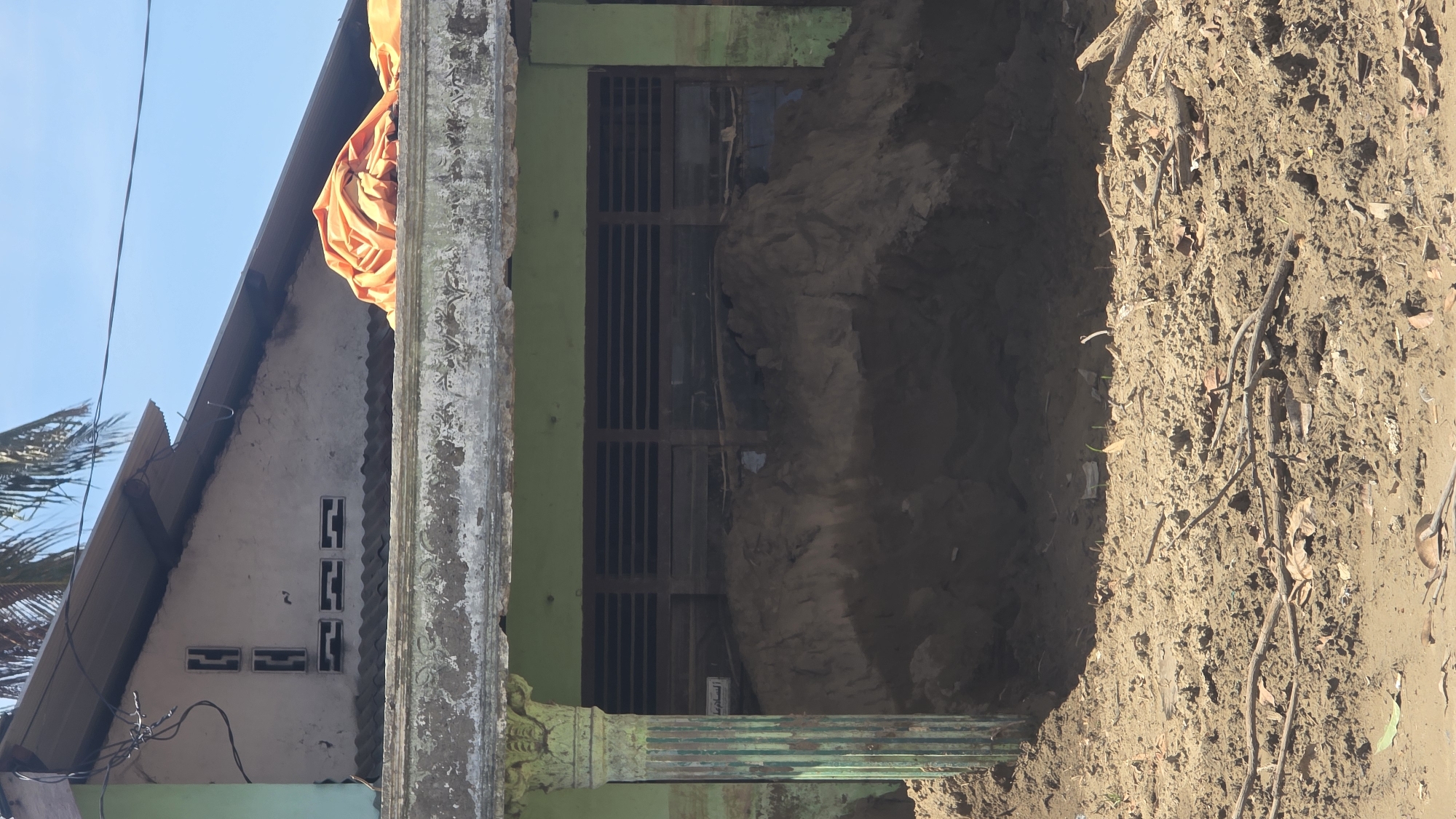 Building collapse, construction activity observed in Manyang Cut, Indonesia