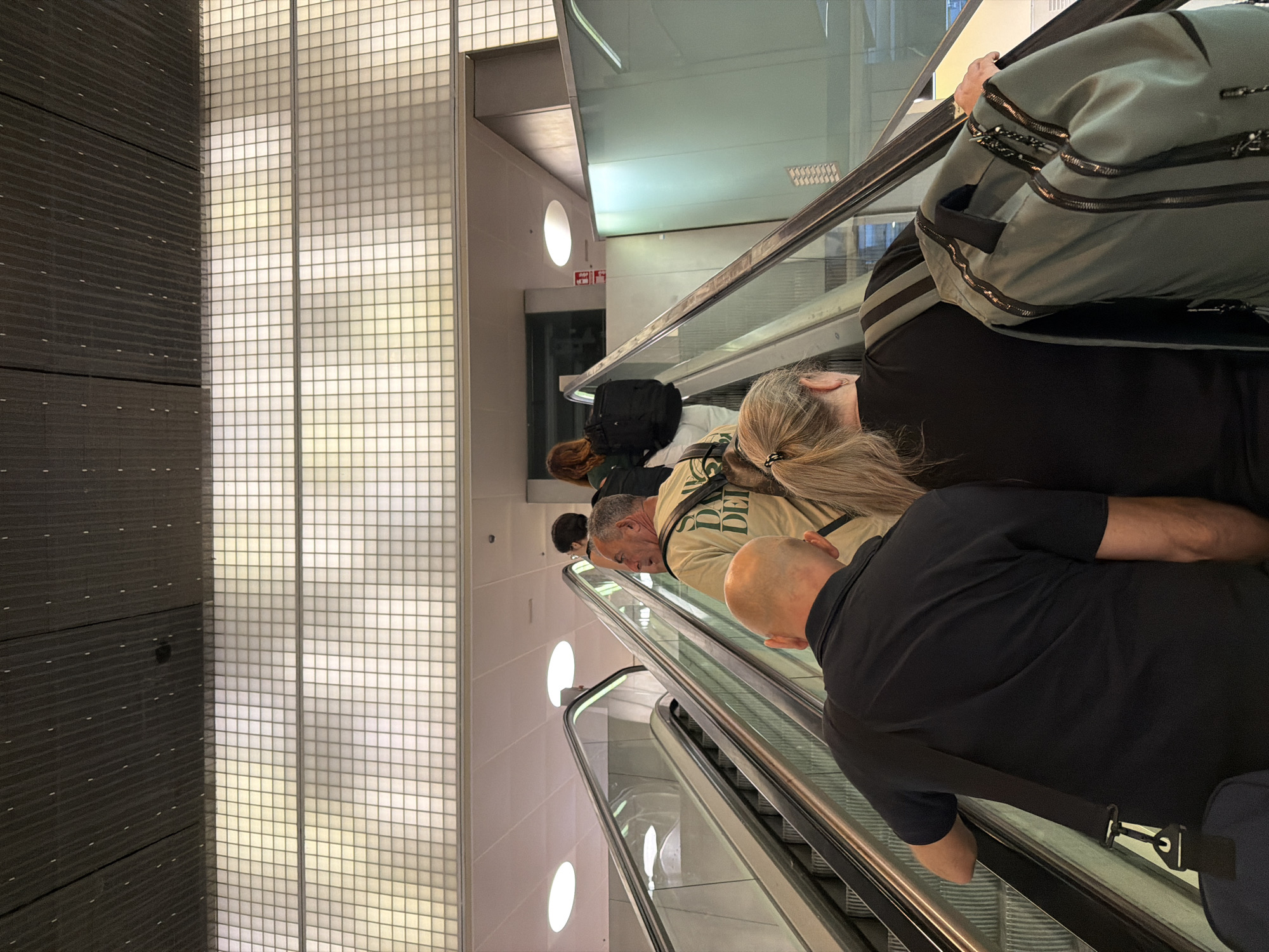 Busy security queues at Barcelona-El Prat Airport