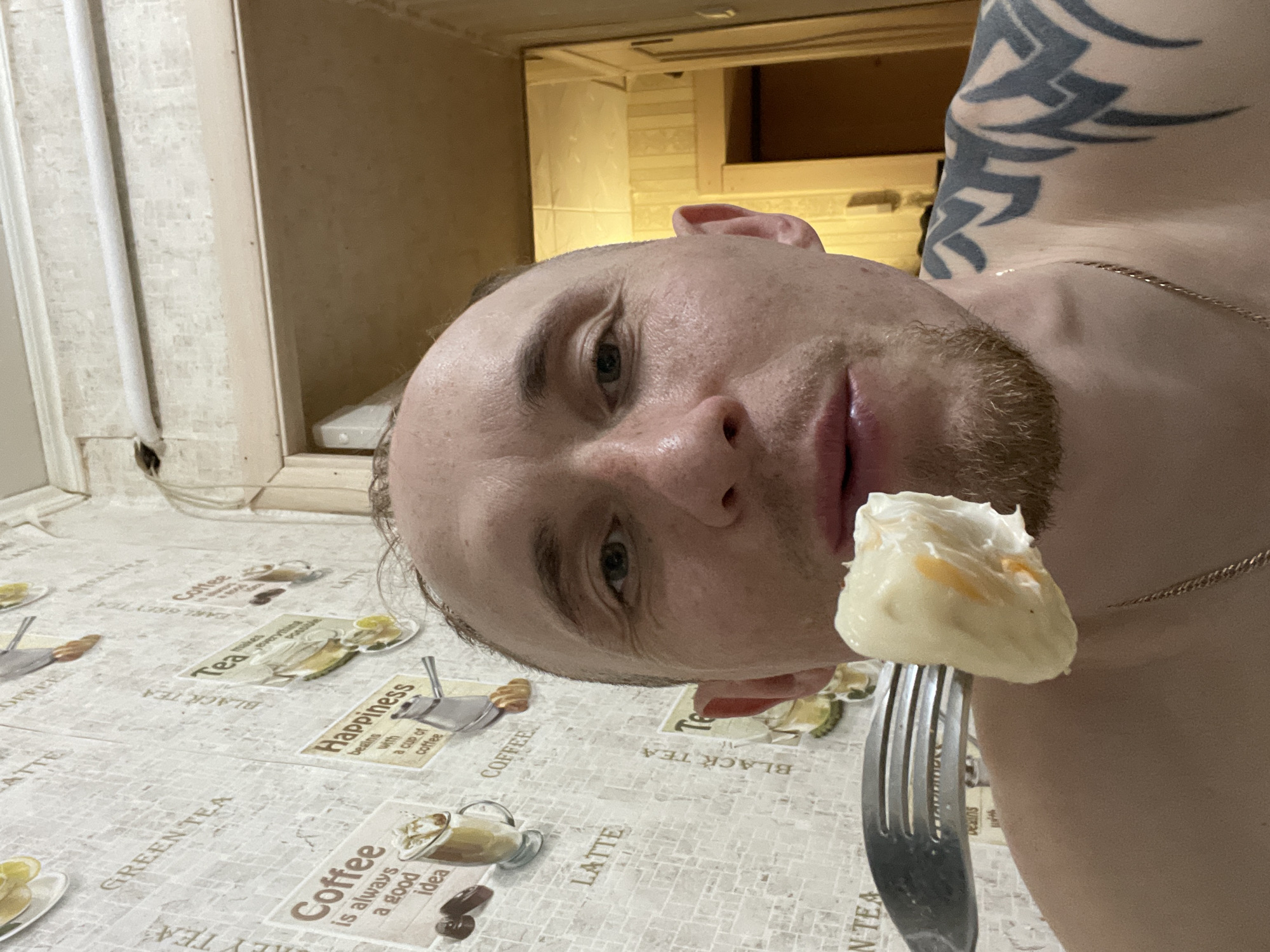 Daily life moments captured across Sarapul: gym, food, climbing