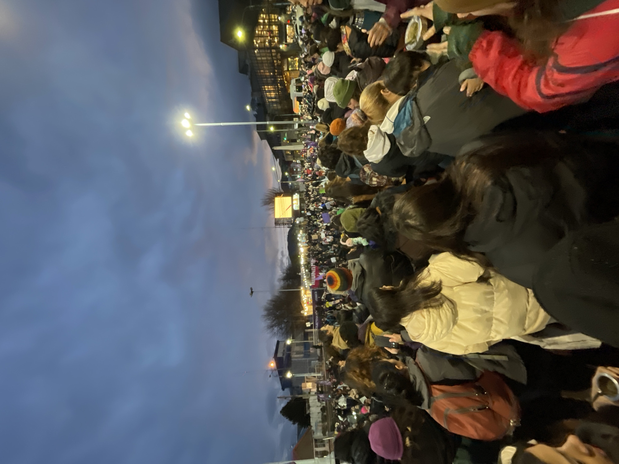 Large evening crowd gathers for public march in Ushuaia