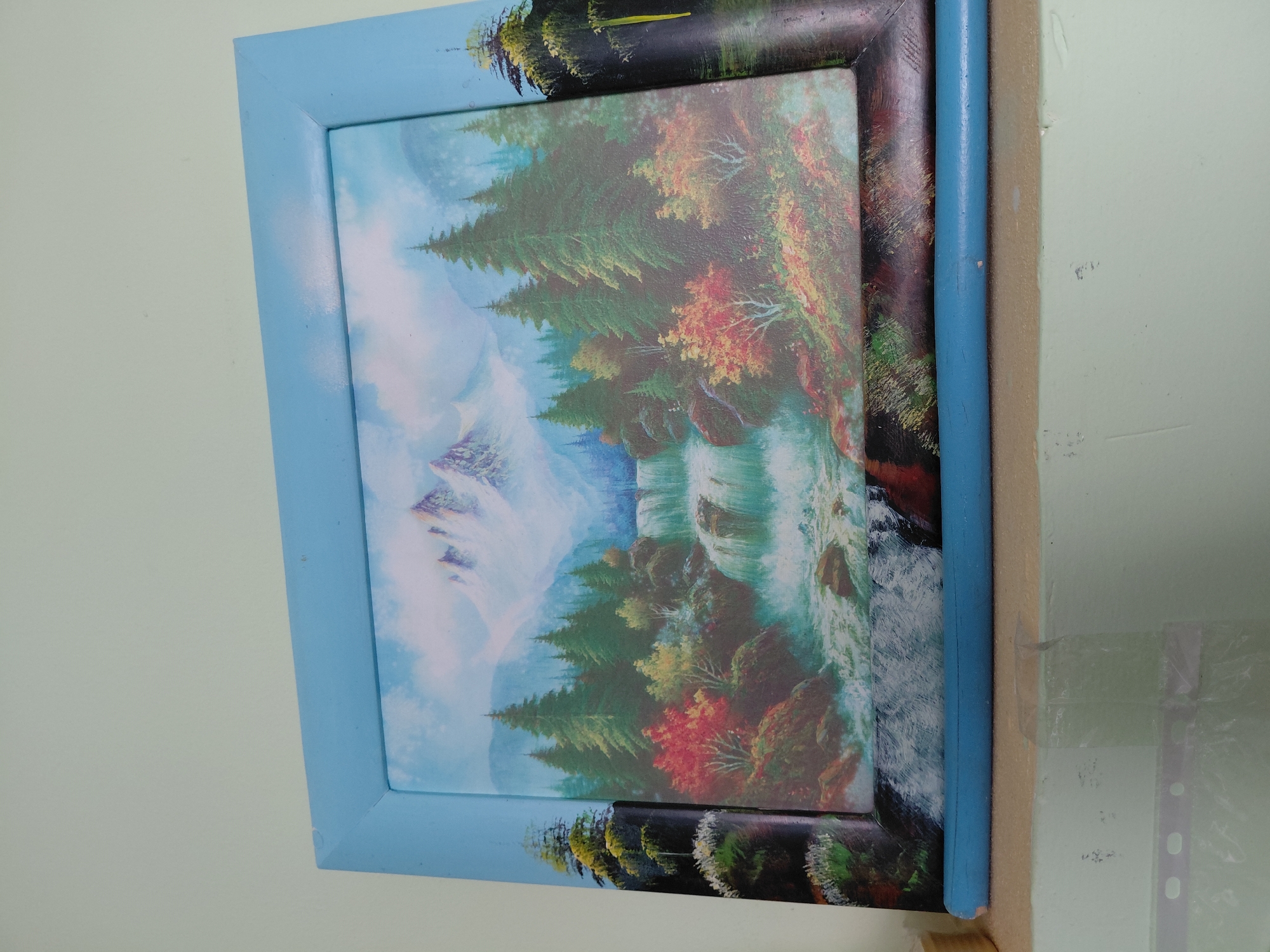 Witness documents ordinary indoor and outdoor scenes in Nadym