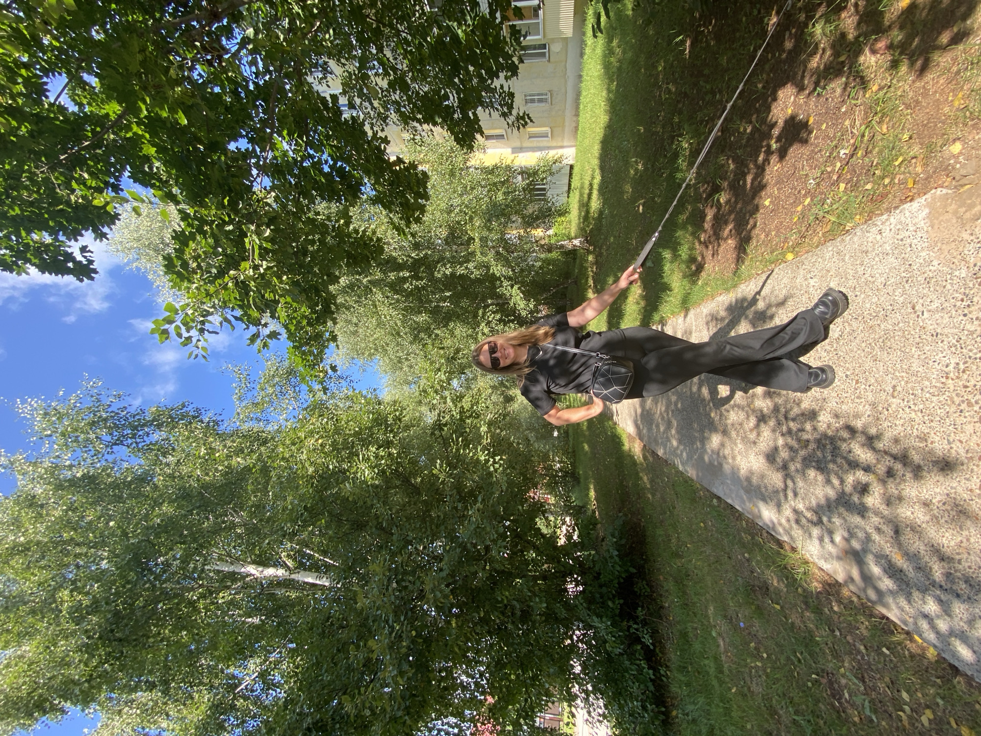 Sunny morning in Noviy with selfies and a dog