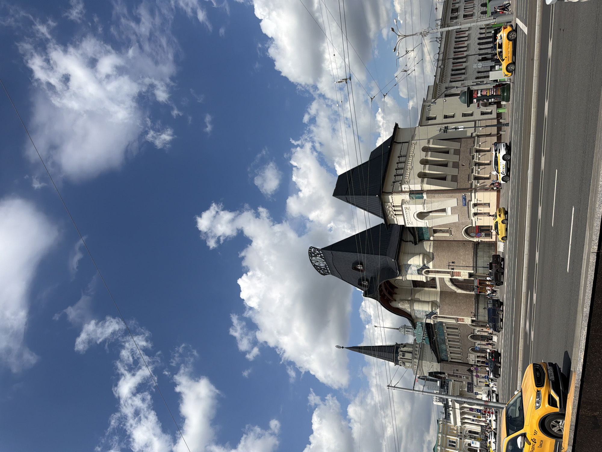 Morning scenes around Moscow's Kazan Railway Station