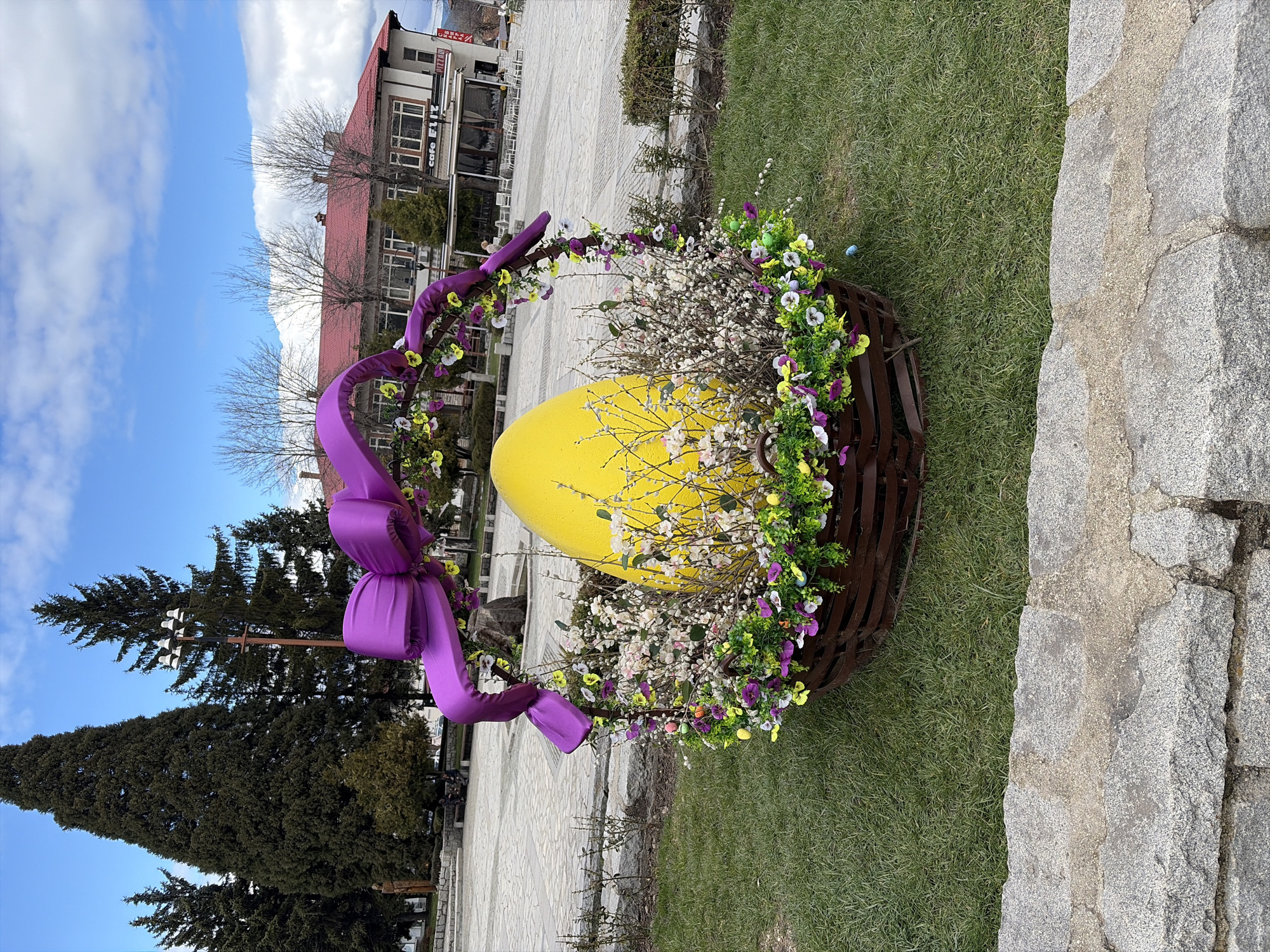 Easter basket display spotted in Bansko, Bulgaria