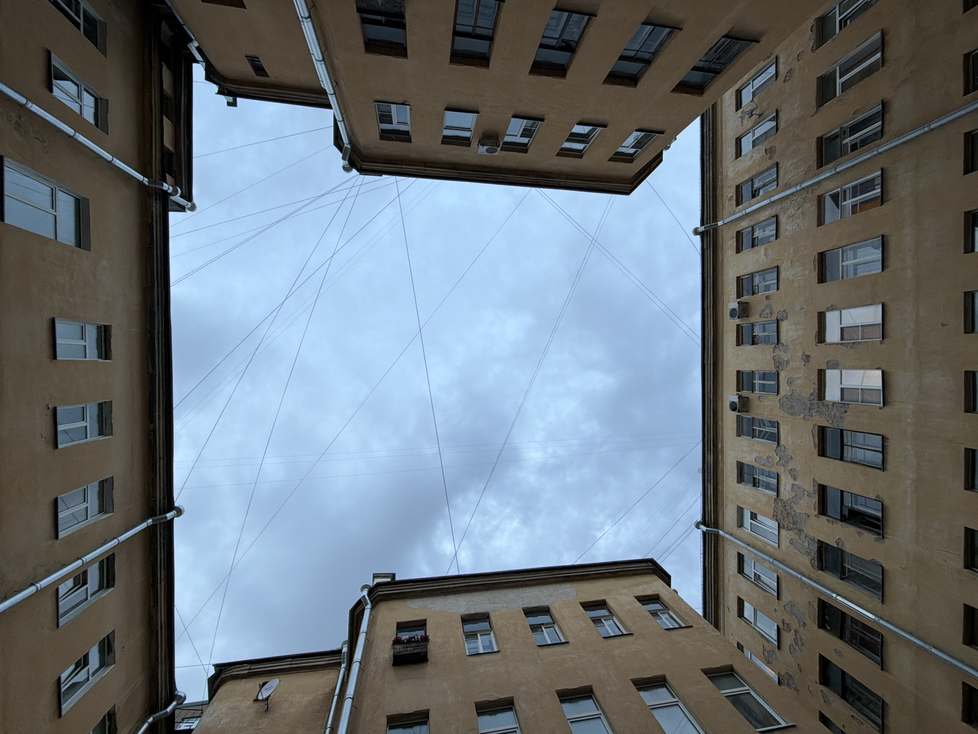 Evening walk through Saint Petersburg's landmarks and streets