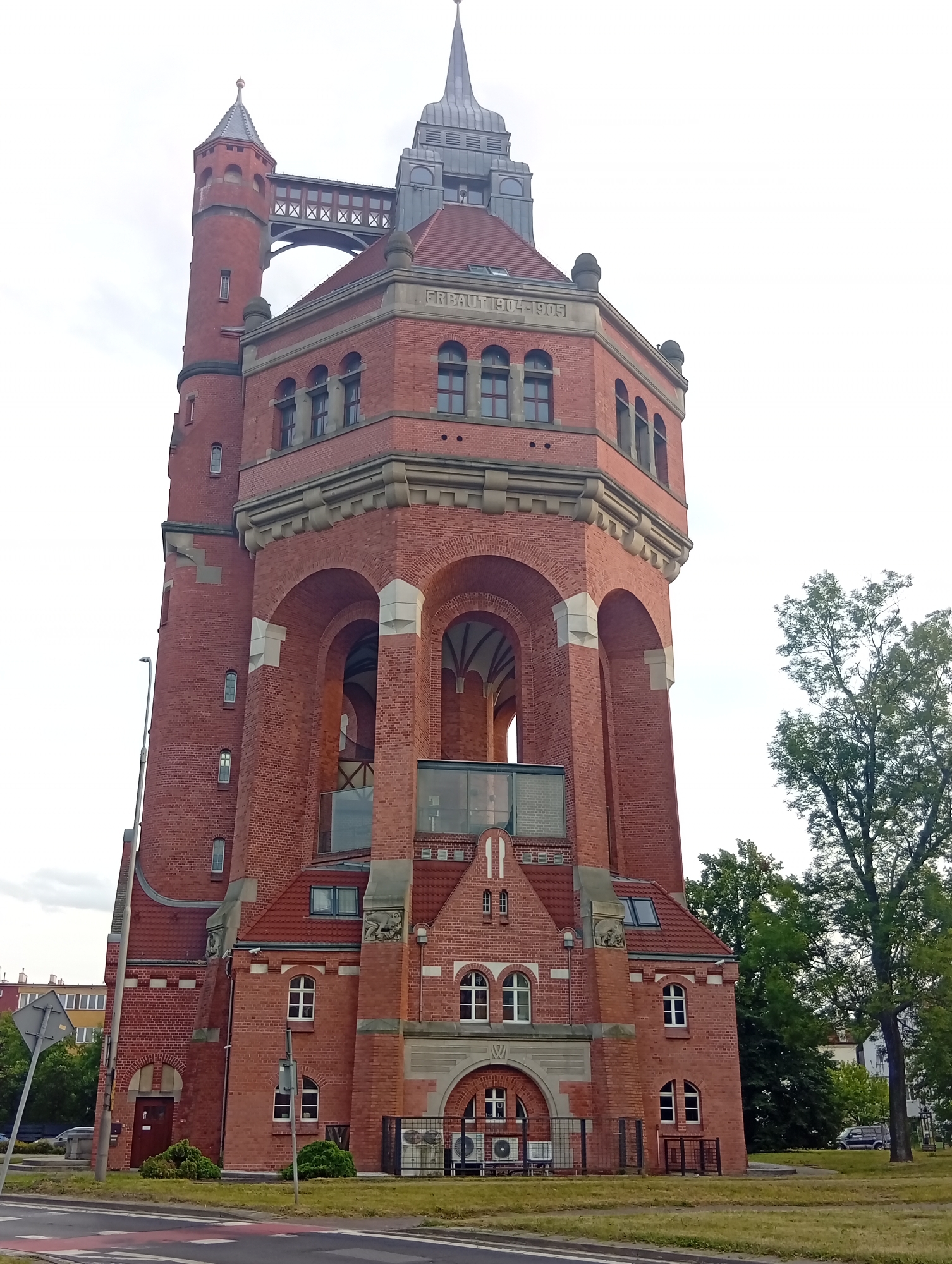 Churches, towers, and street-level details across Wrocław