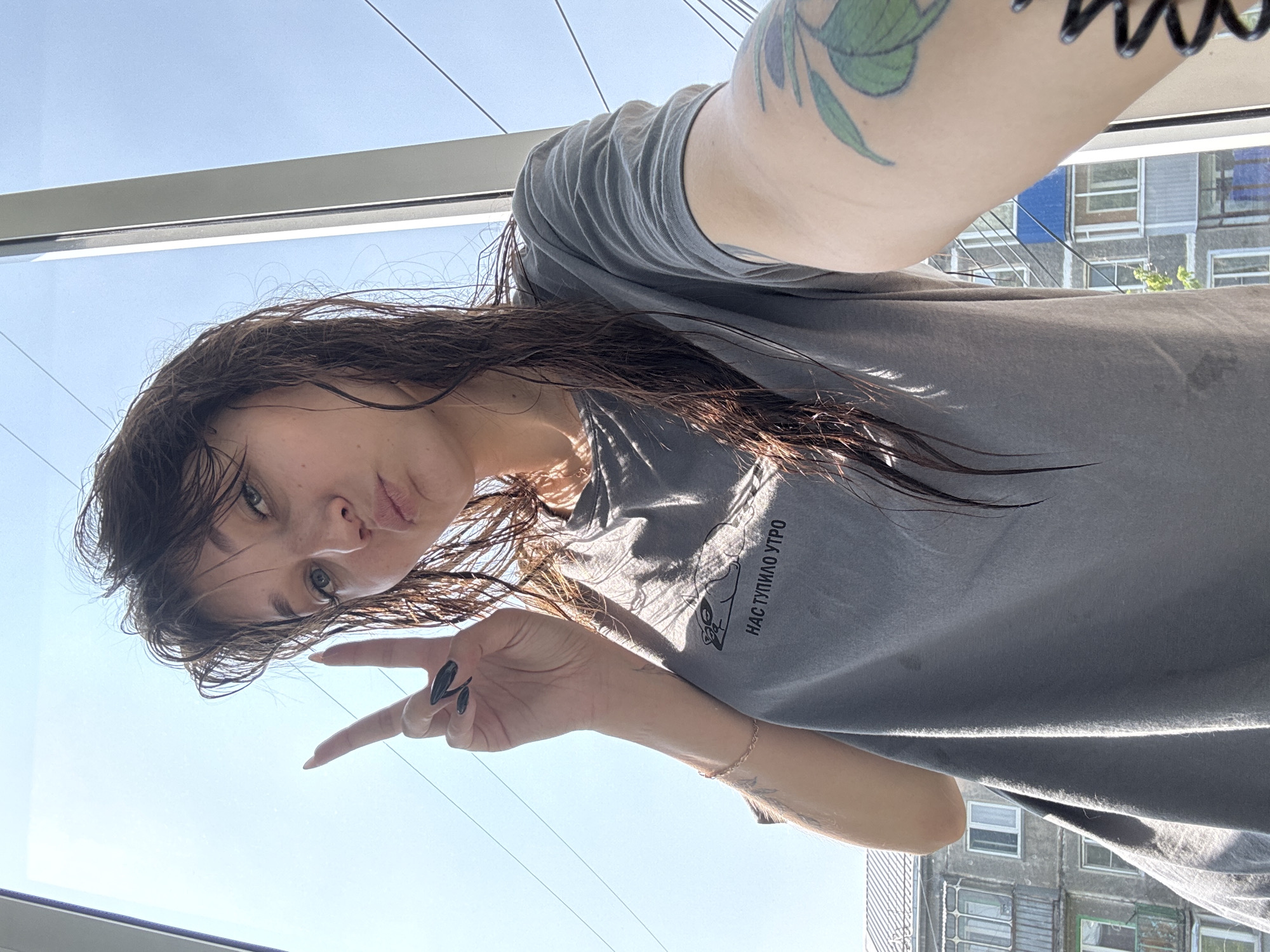 Post-shower selfie series from a Novokuznetsk apartment