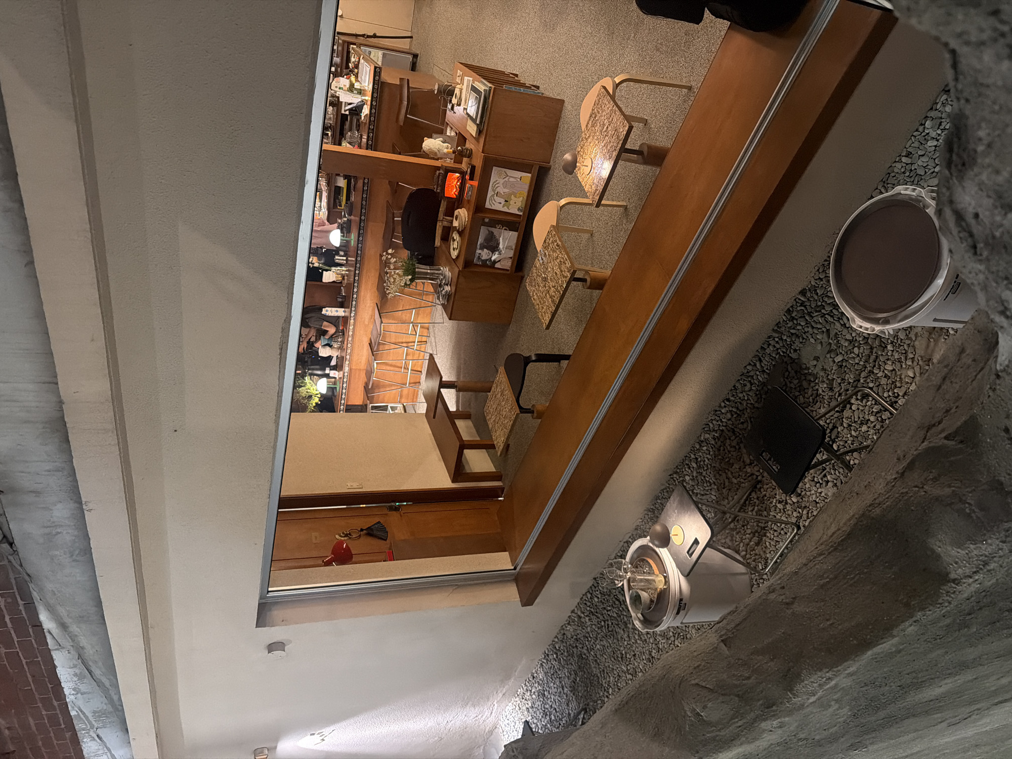 Seoul residents enjoy casual cafe culture and city views