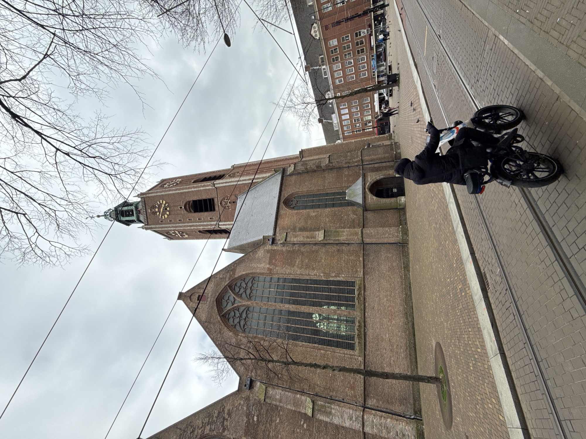 Historic Hague church district documented in afternoon photo series