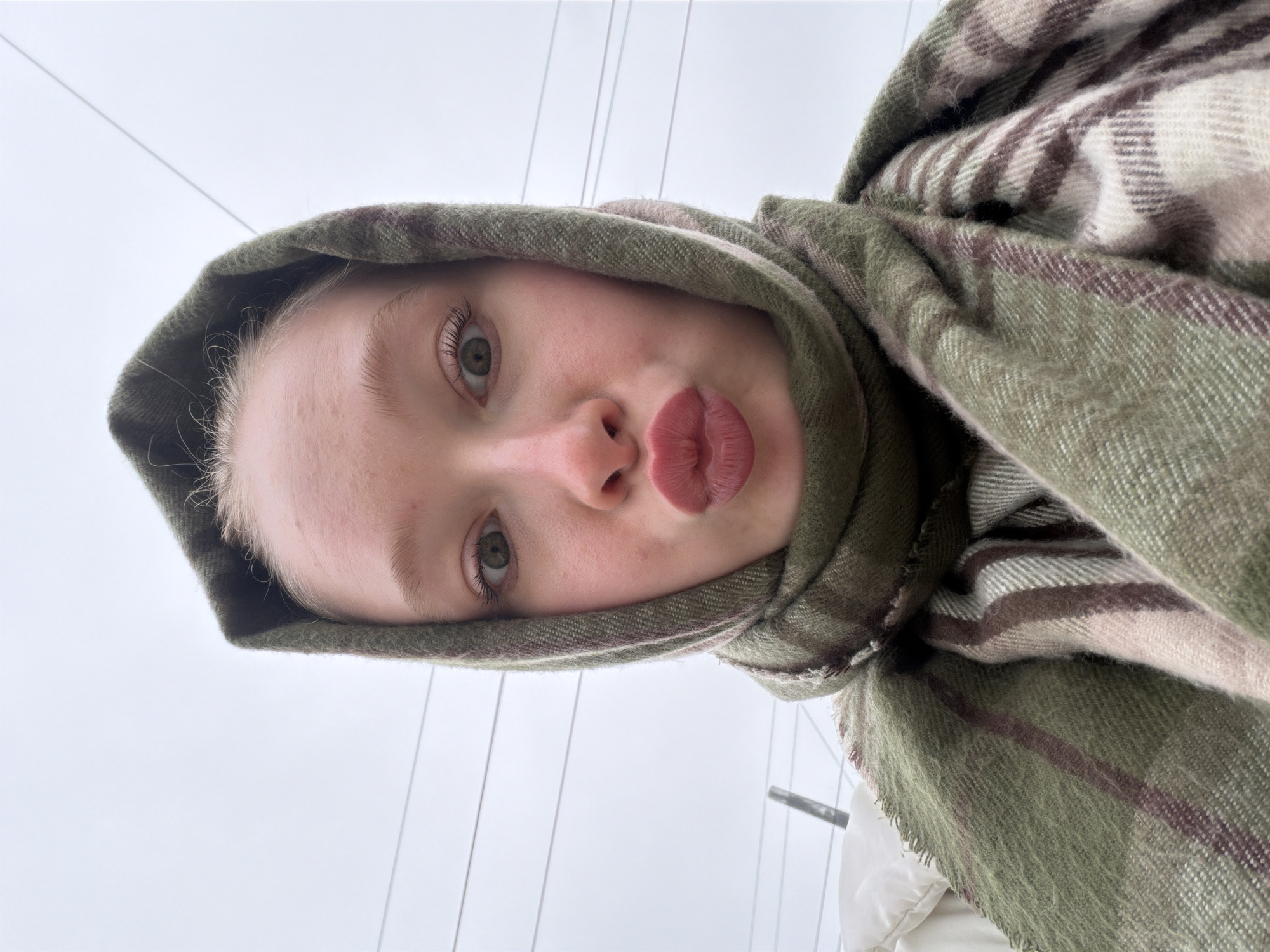 Morning coffee and selfies documented in Penza apartment