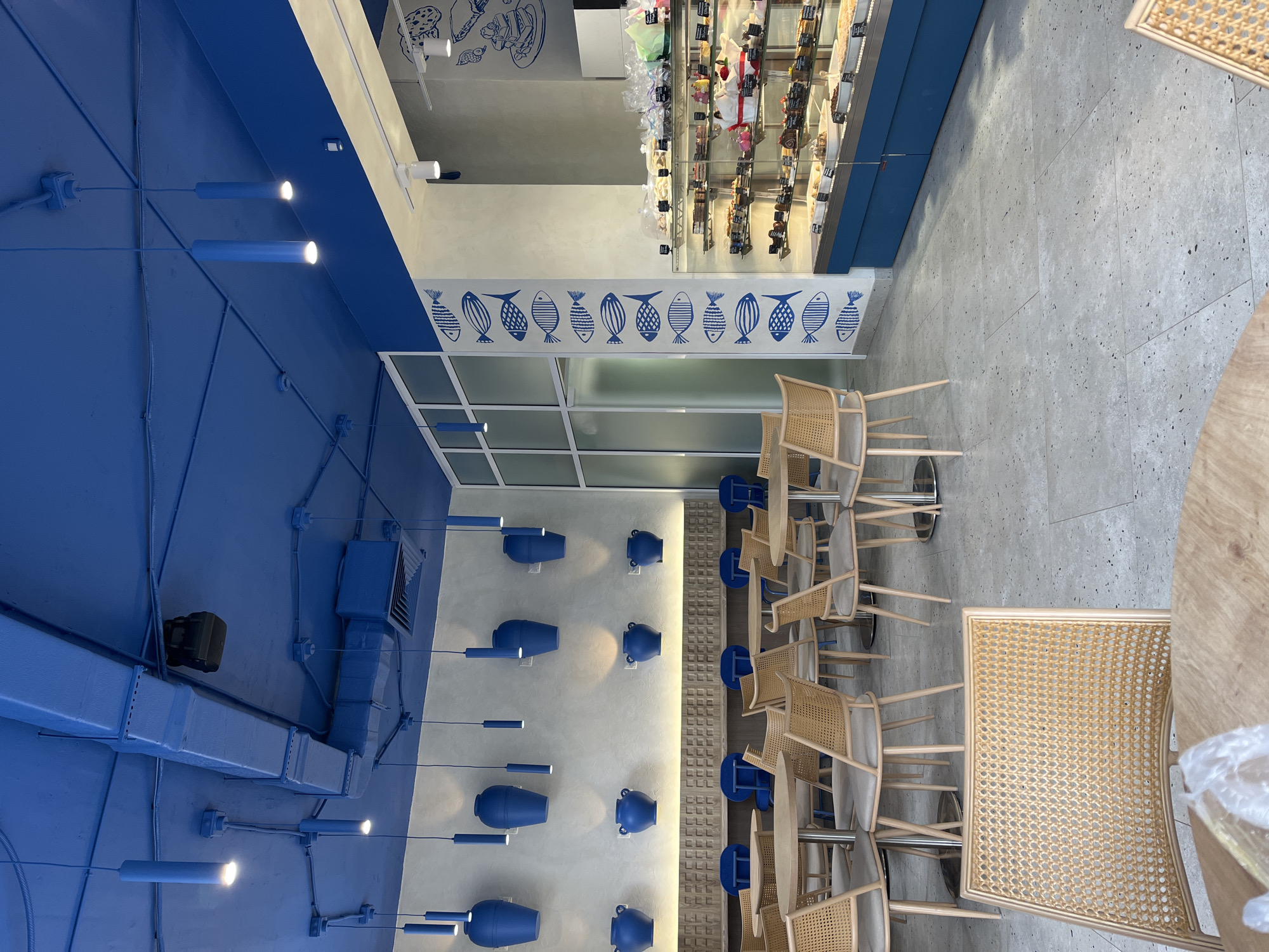Child dines at nautical-themed café in Voronezh