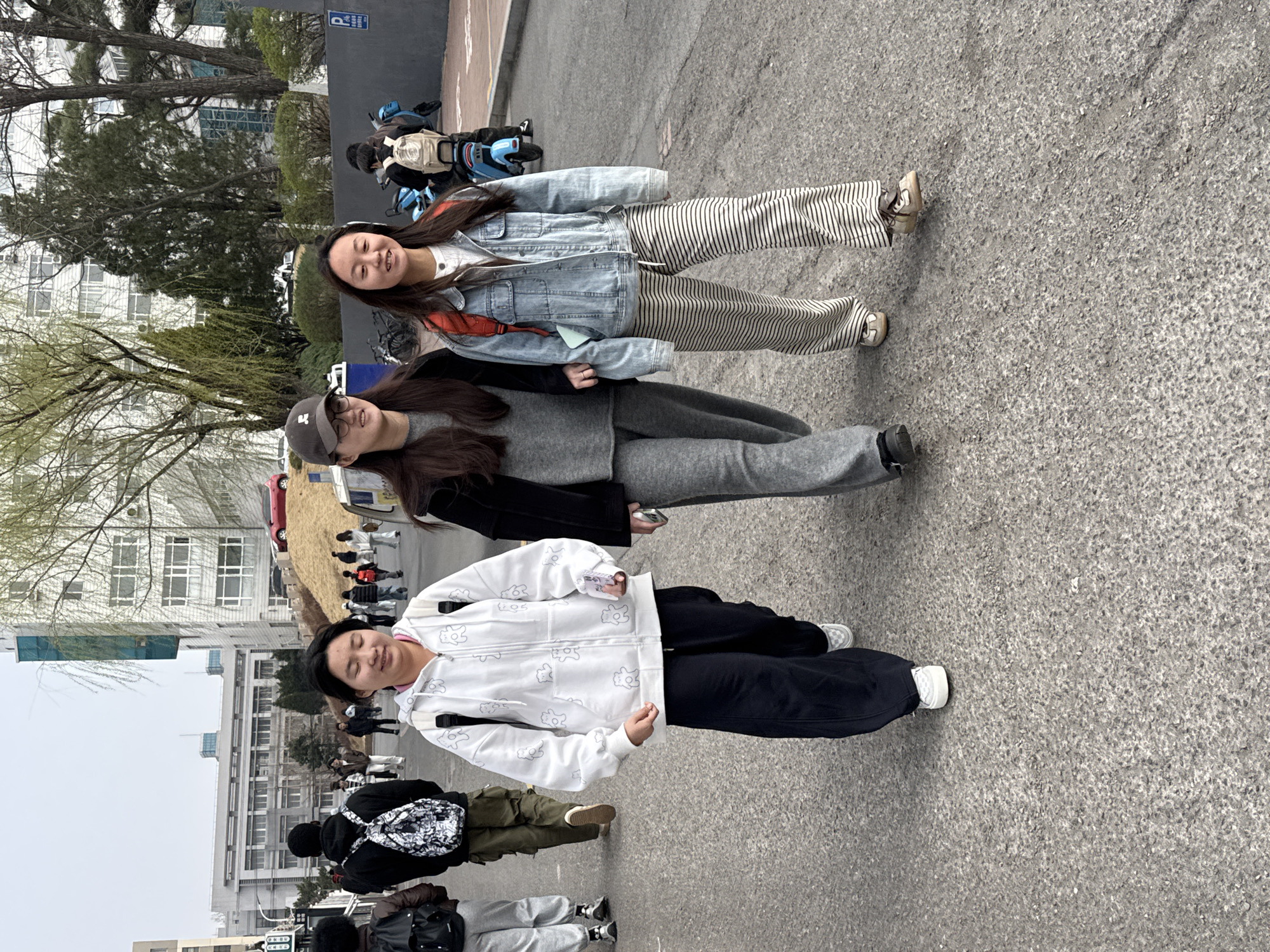 Early morning pedestrian and shopping activity in Zhongtun, China