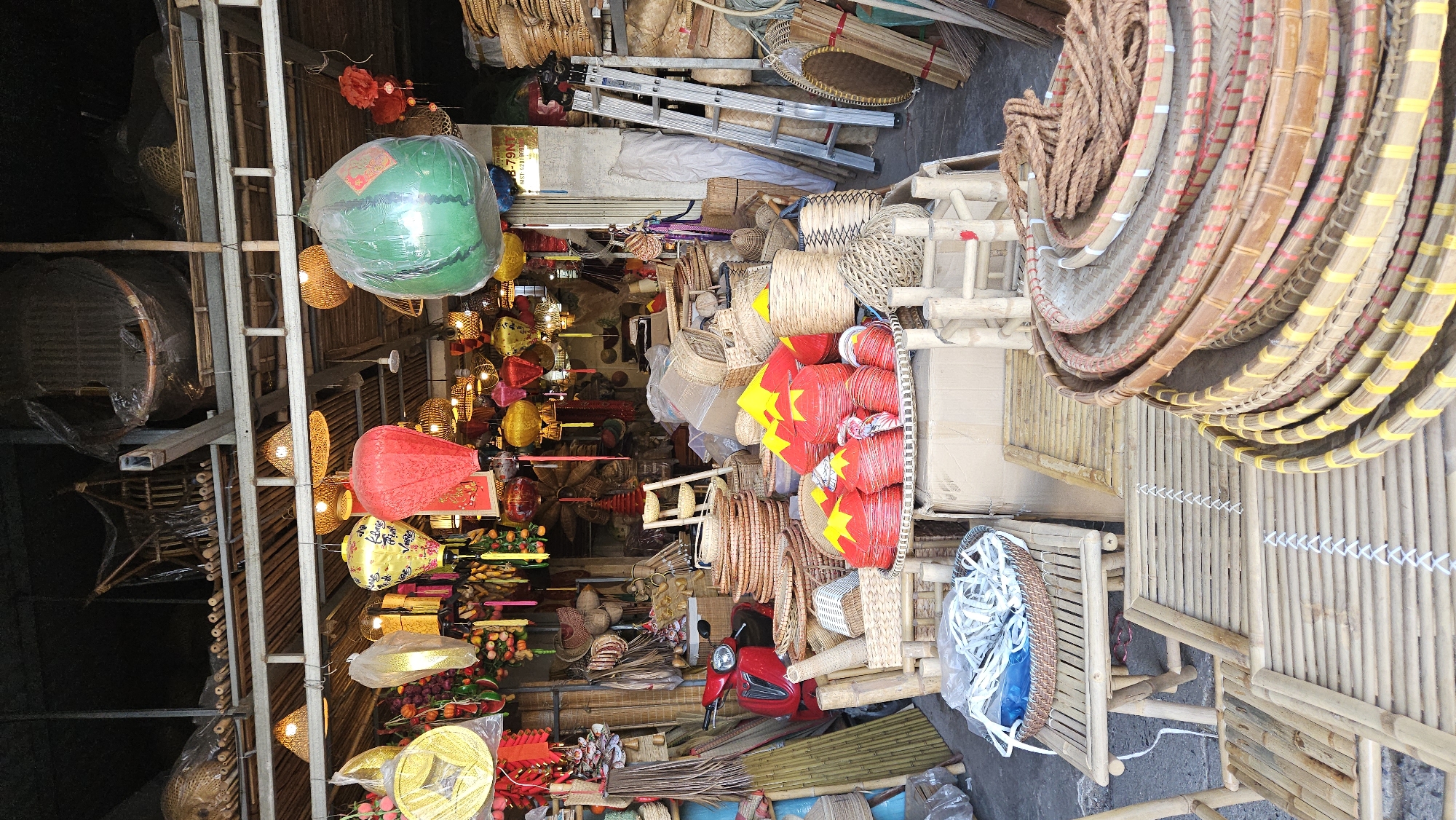 Daily life documented across Nam Nha Trang markets and neighborhoods