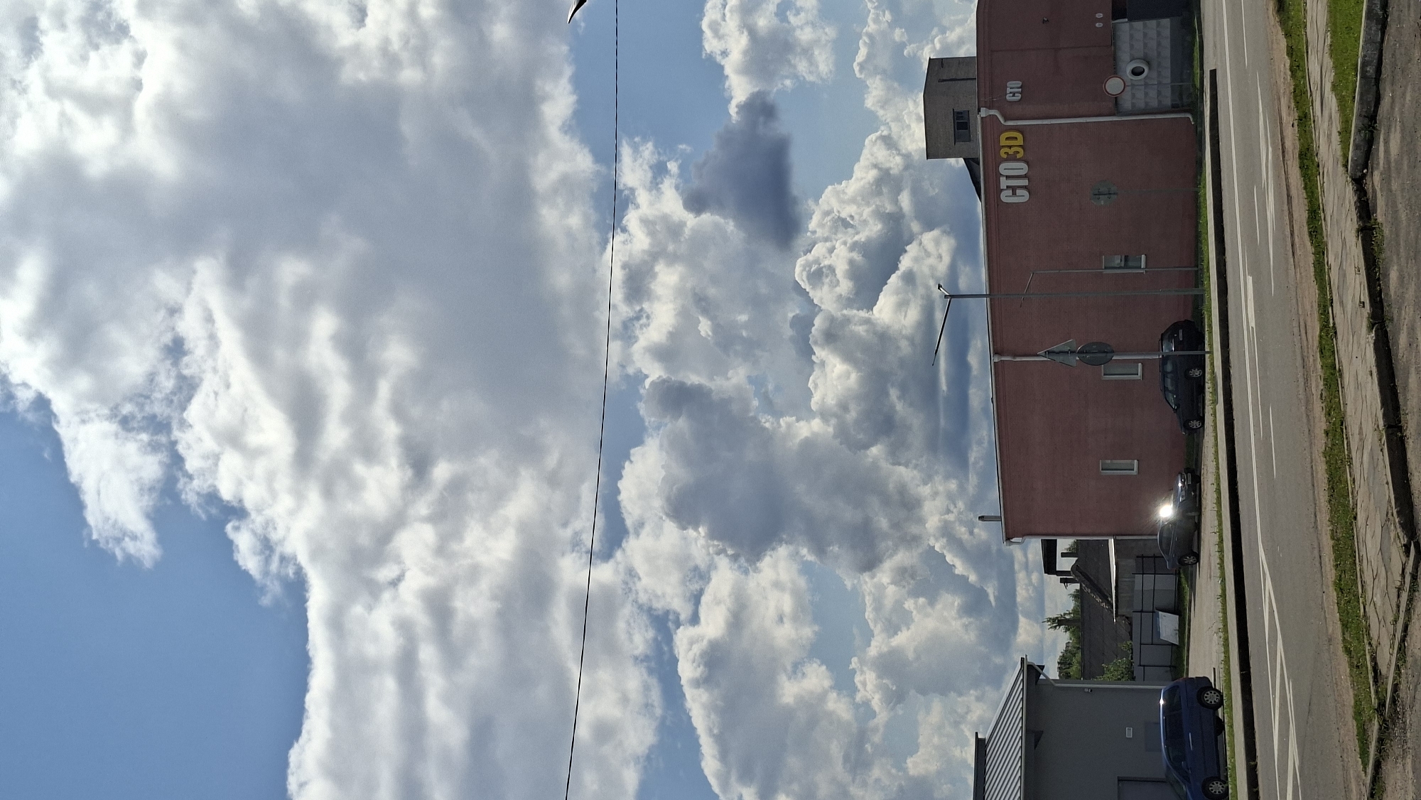 Sunny road trip stop in Myadzyel, Belarus, selfies and all.