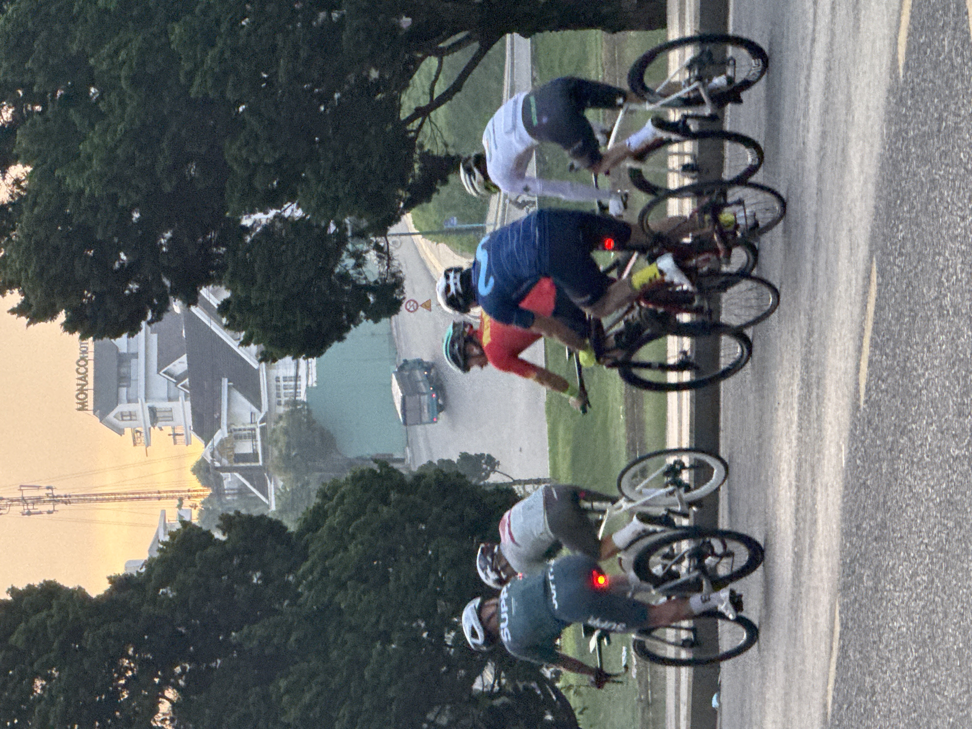 Cycling race and lakeside activity along Đà Lạt's Xuân Hương Loop