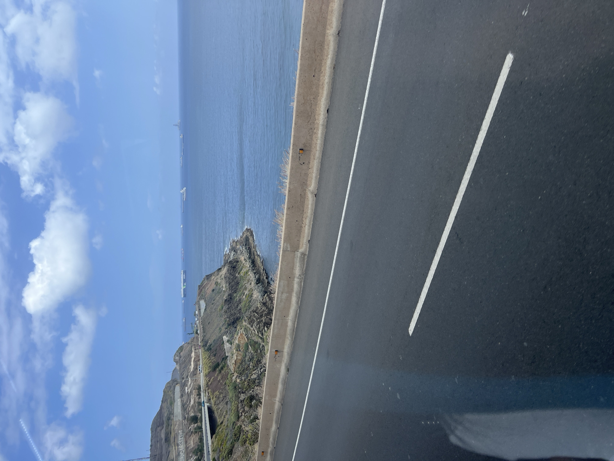 Coastal highway journey documented in Las Palmas, Spain