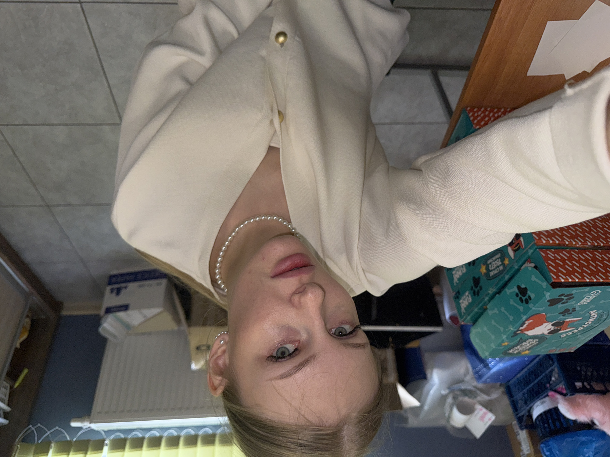 English teacher documents morning classroom session in Perm, Russia