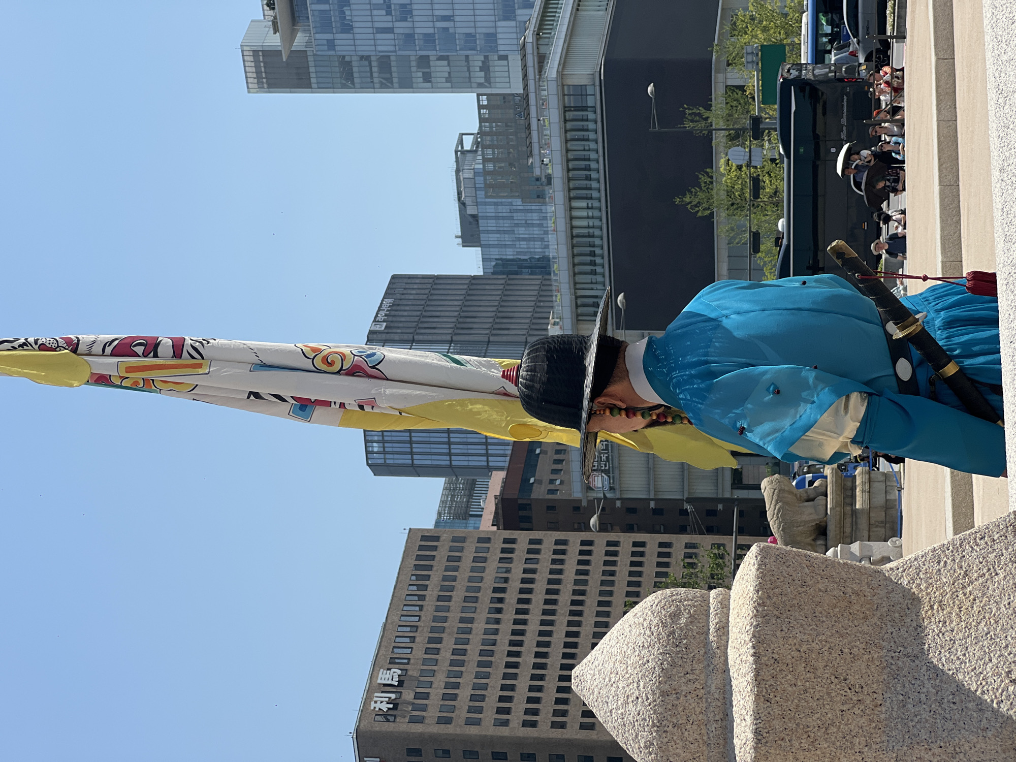 Korean palace guards perform ceremonies amid radioactive warning presence
