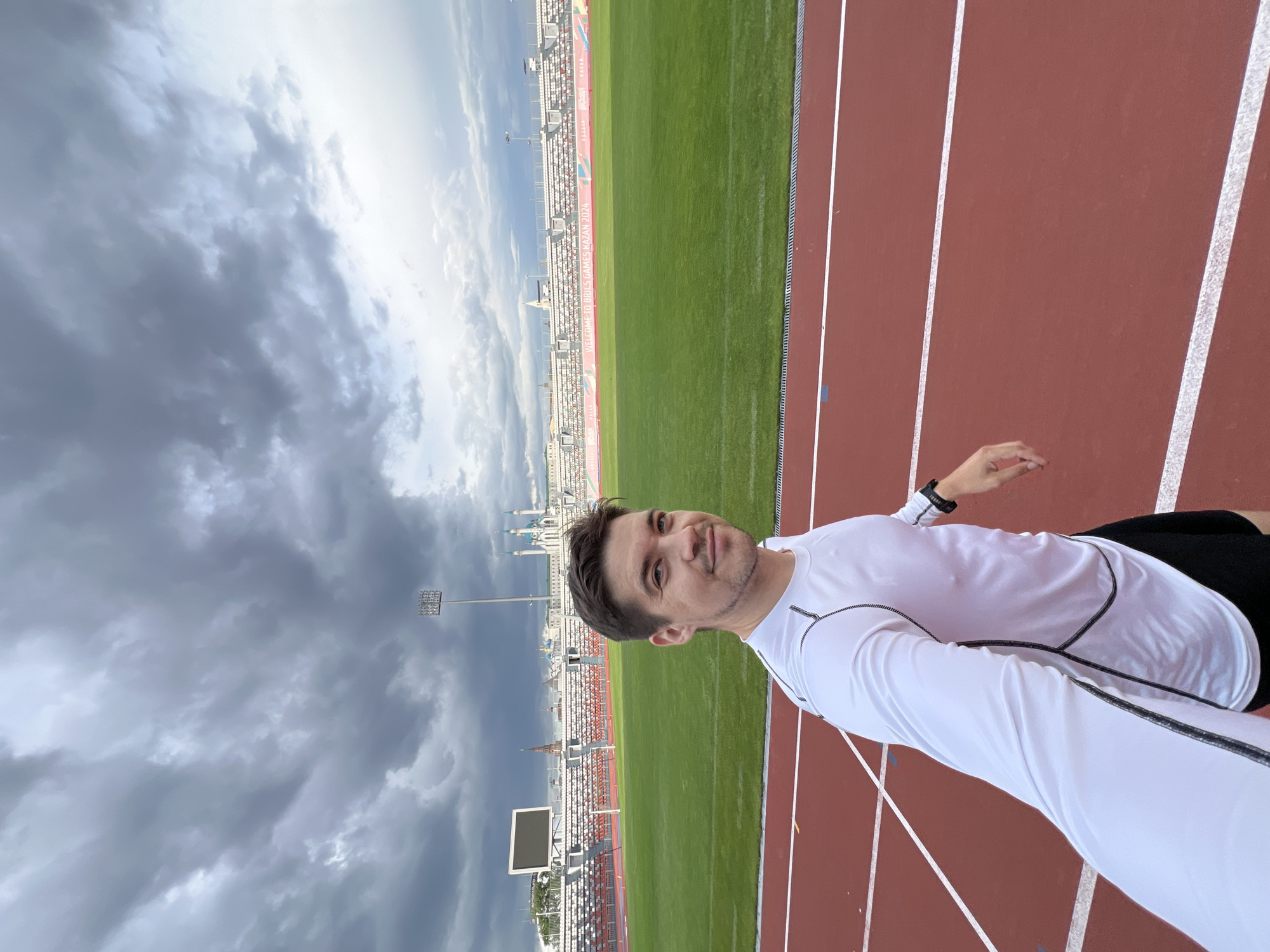 Runner documents workout with selfies at Kazan stadium