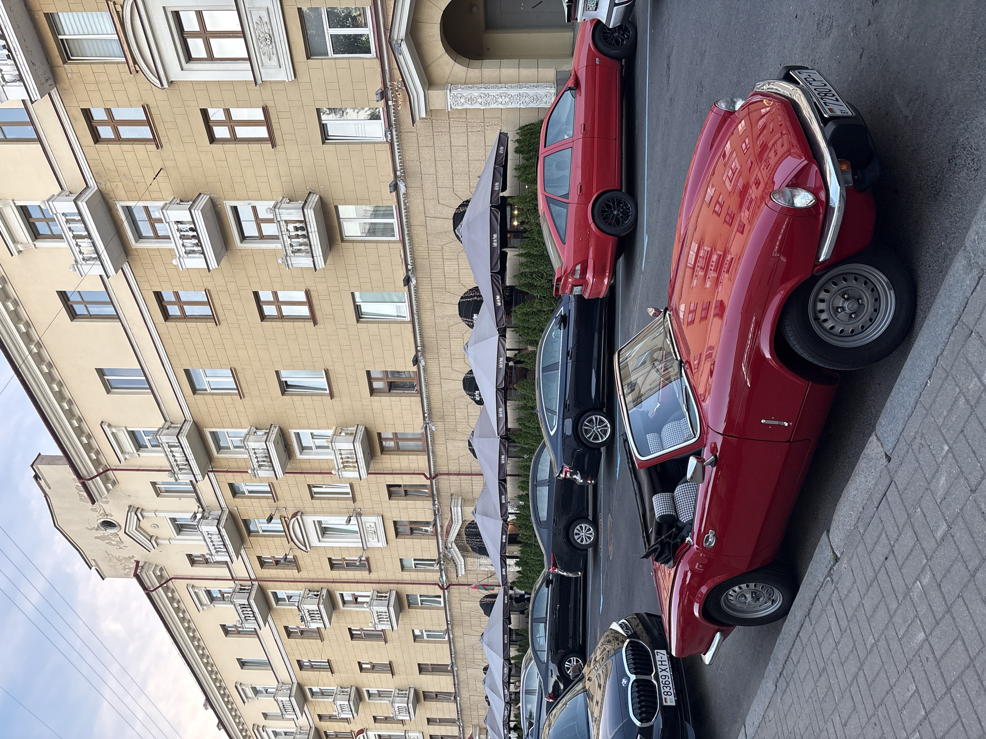 Sunday evening streets and scenes around central Minsk