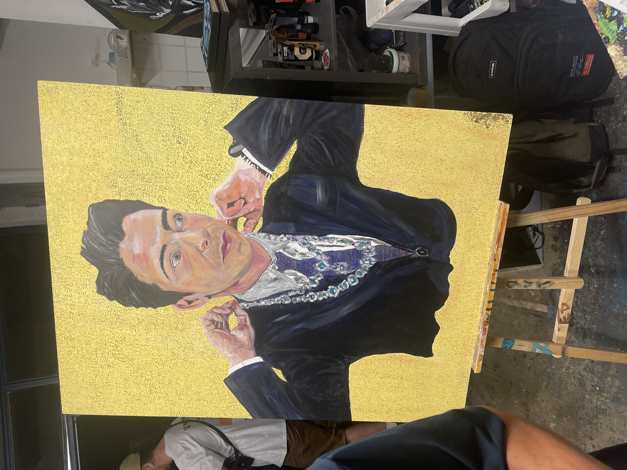 Art studio session features male portrait paintings in Marseille